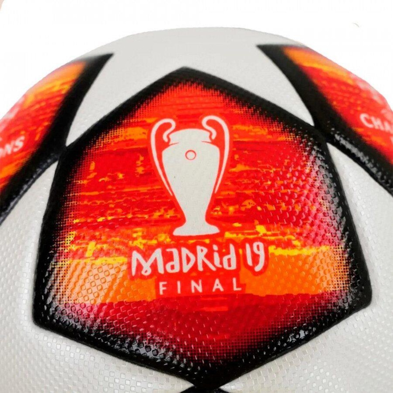 Bola Society adidas Finale UEFA Champions League 2018/19