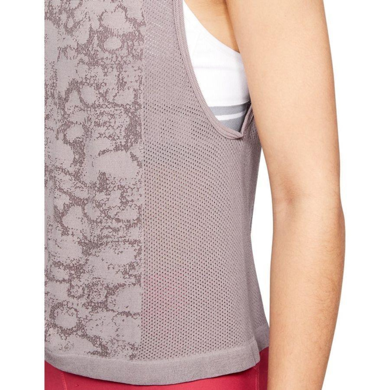 Camiseta Regata Under Armour Vanish Seamless - Feminina - Foto 3