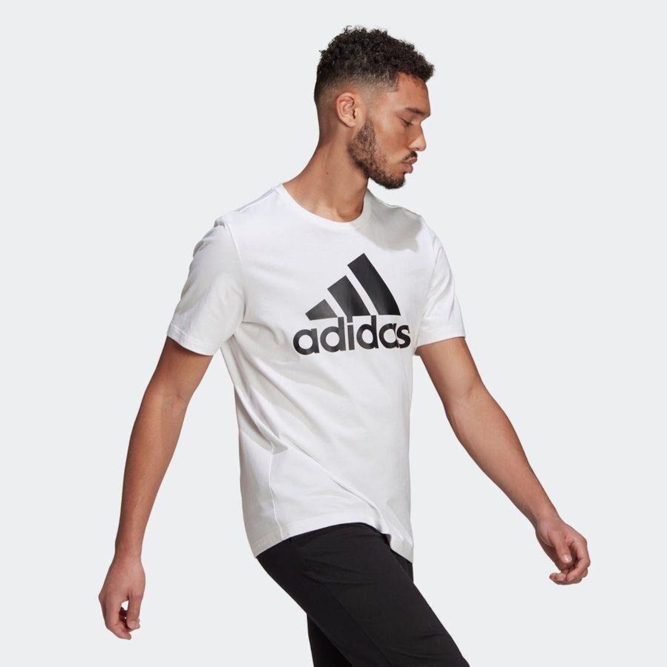 Camiseta adidas Essentials Big Logo - Masculina - Foto 4