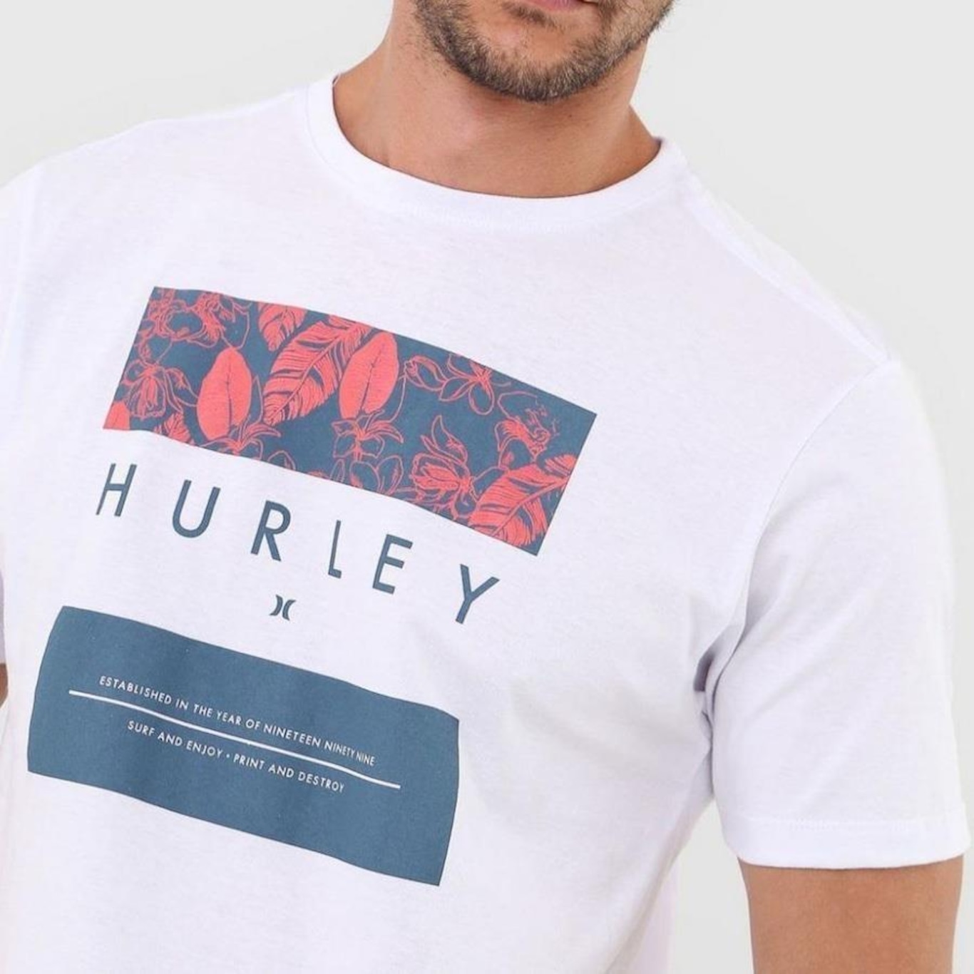 Camiseta Hurley Silk Flower Box - Masculina - Foto 3