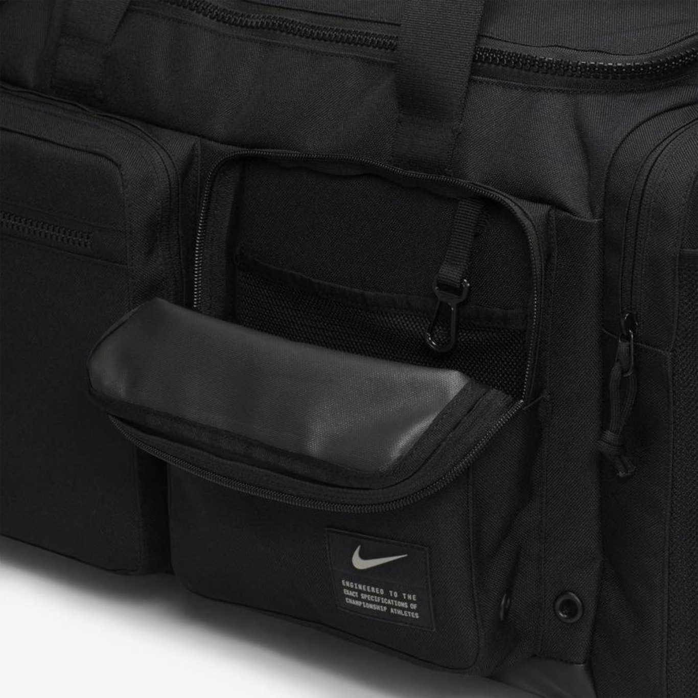 Bolsa Nike Utility Power I - Masculina - Foto 5