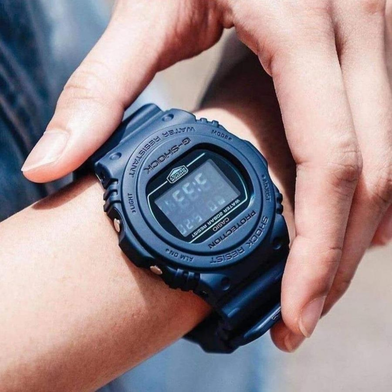 Relógio Digital G-Shock DW-5700BBM-2DR - Adulto - Foto 3