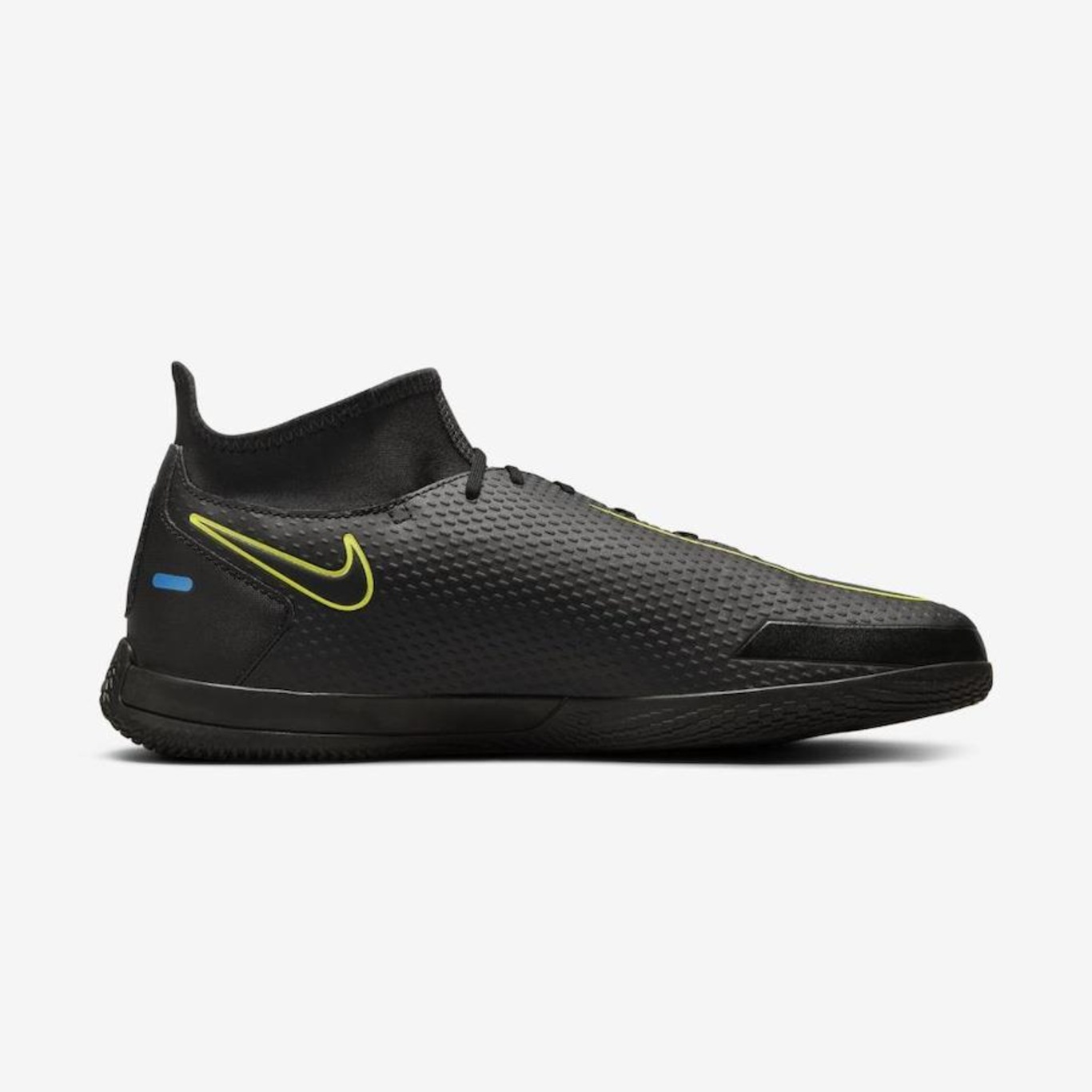 Nike dynamic fit store futsal