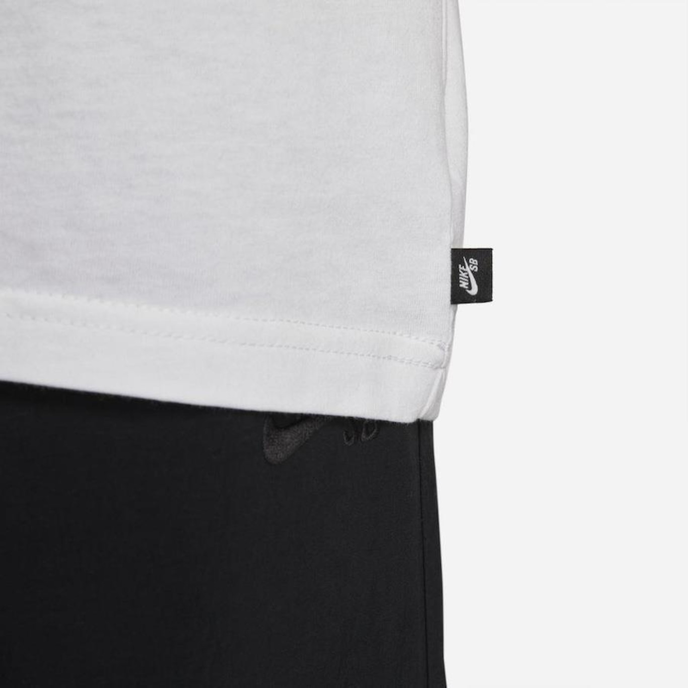 Camiseta Nike SB Traffic Cone Masculina Centauro