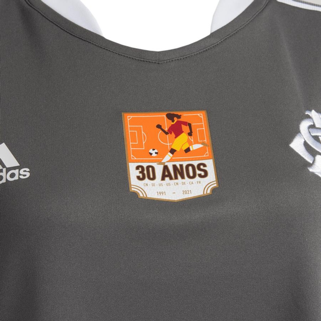 Camisa Internacional 30 Anos da Copa Adidas Feminina - Camisa de