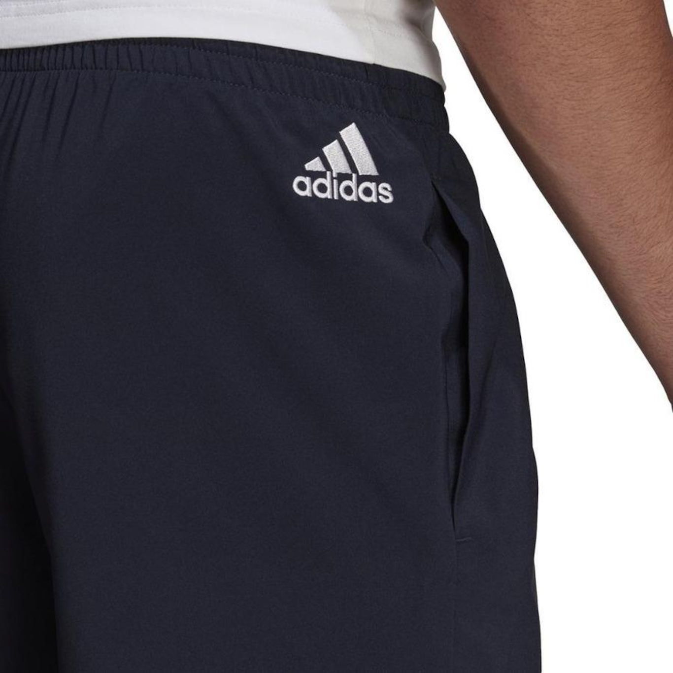 Shorts adidas Essentials Chelsea Linear Logo - Masculino - Foto 6