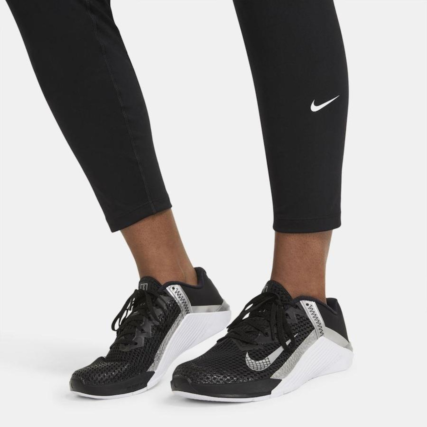 Calça Legging Nike One Plus Size - Feminina - Foto 3