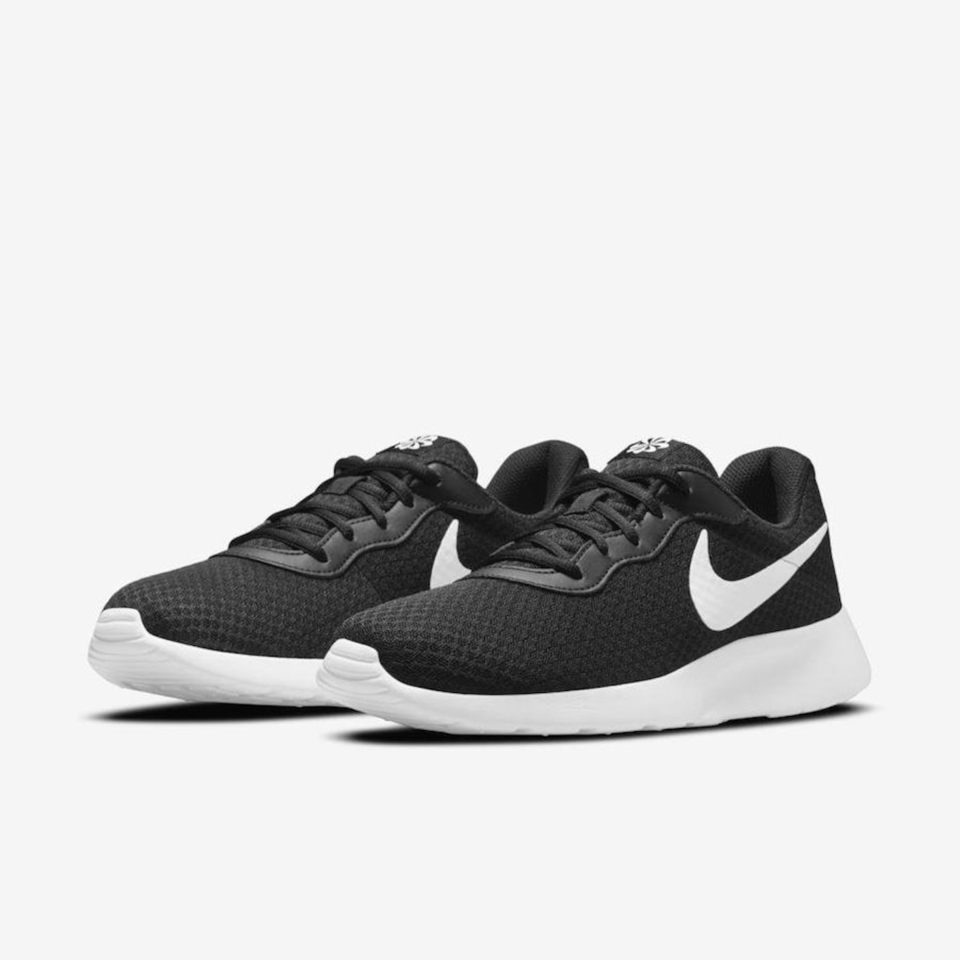 Nike tanjun racer sales trainers