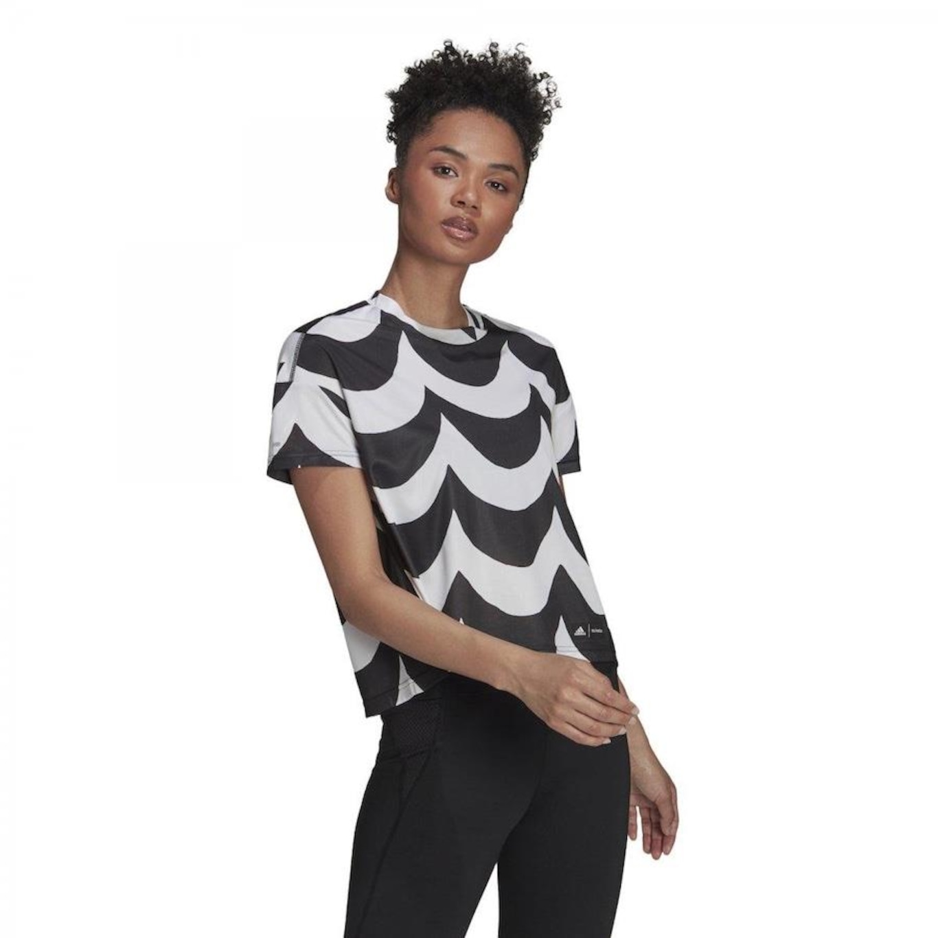 Camiseta adidas Marimekko Fast - Feminina - Foto 1