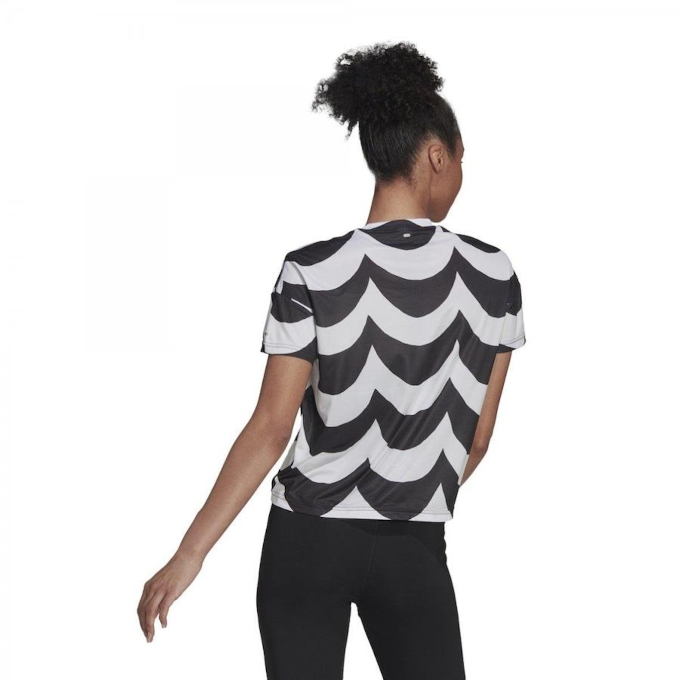 Camiseta adidas Marimekko Fast - Feminina - Foto 2