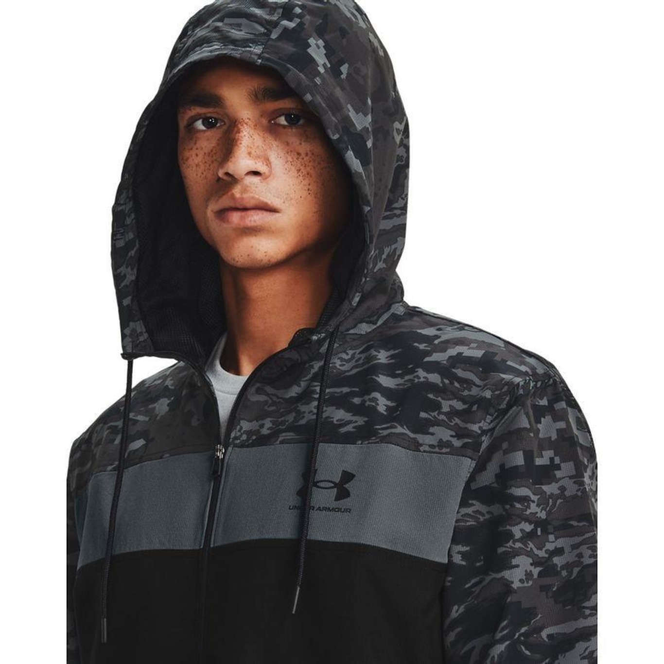 Jaqueta Sportstyle Under Armour Camo Wndbkr - Masculina - Foto 4