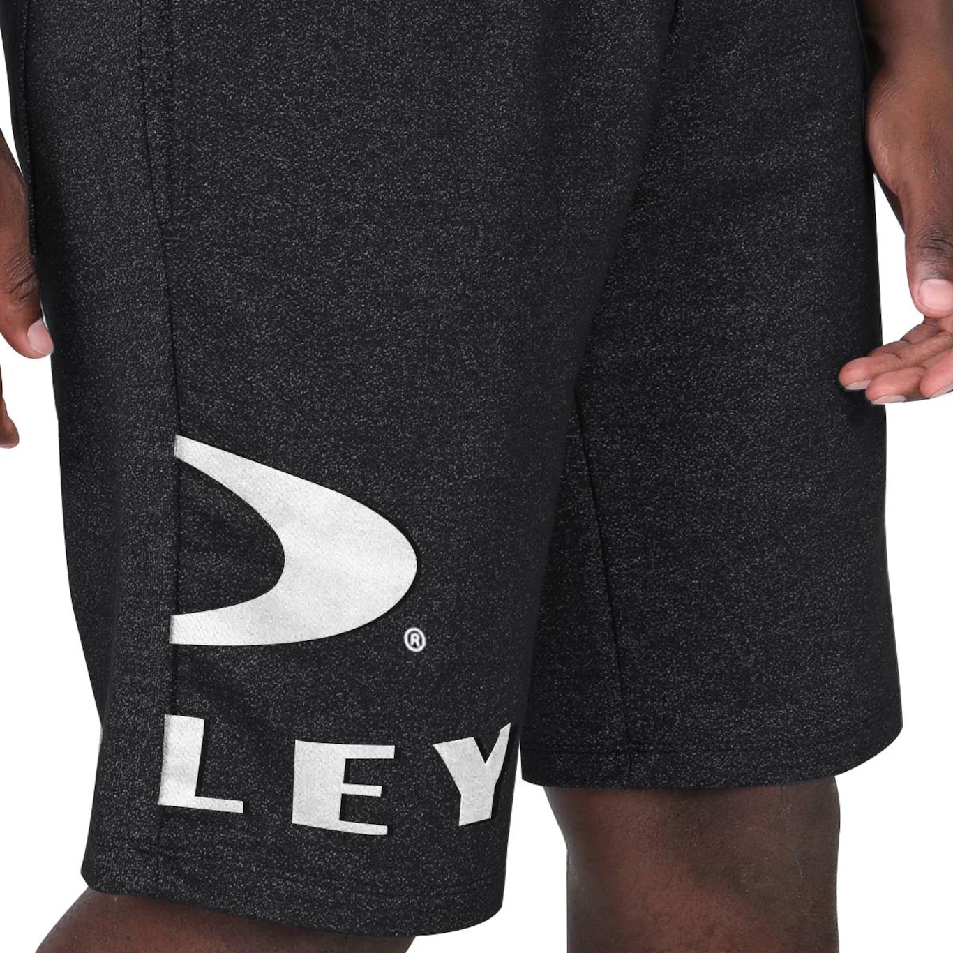 Bermuda Walk Oakley Big Ellipse Shorts Blackout - Masculina - Foto 3