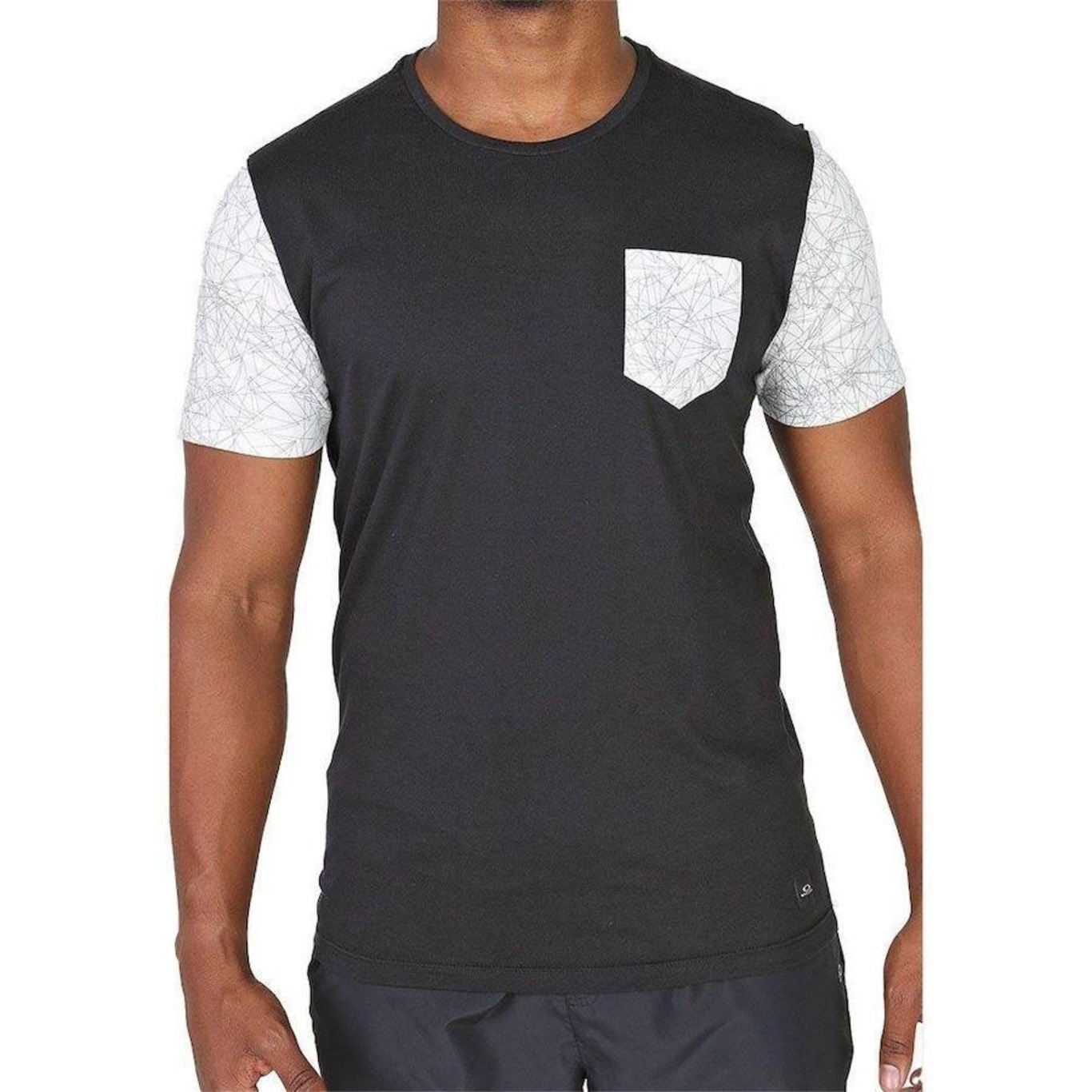 Camiseta Oakley Geometric Pocket SS - Masculina - Foto 1