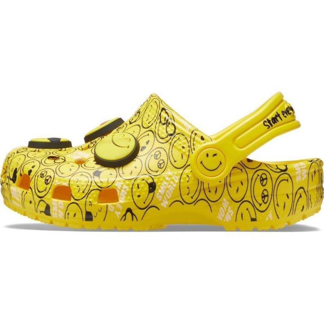 Sandália Crocs Classic Smiley Clog K - Adulto - Foto 3