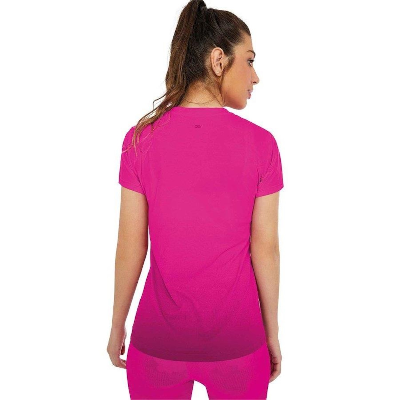 Camiseta Alto Giro Skin Fit - Feminina - Foto 2