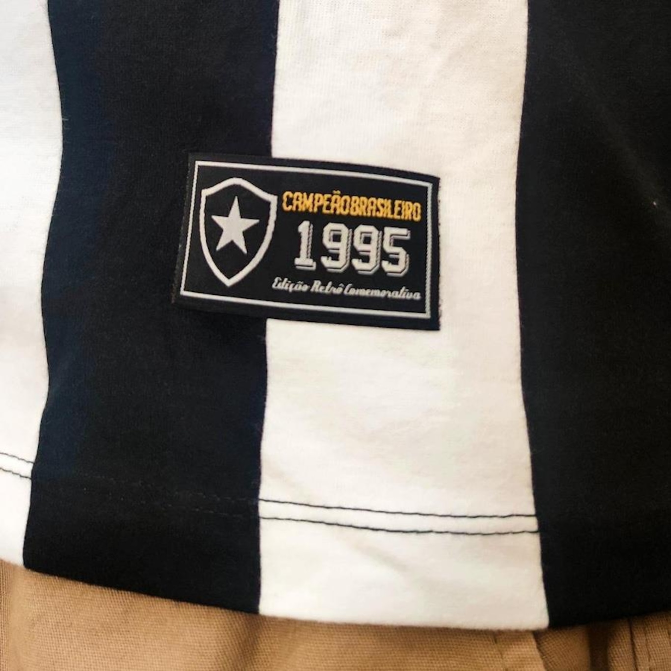 Camiseta Botafogo Retro 1995 Campeão Brasileiro RetrôMania Oficial - Masculina - Foto 4