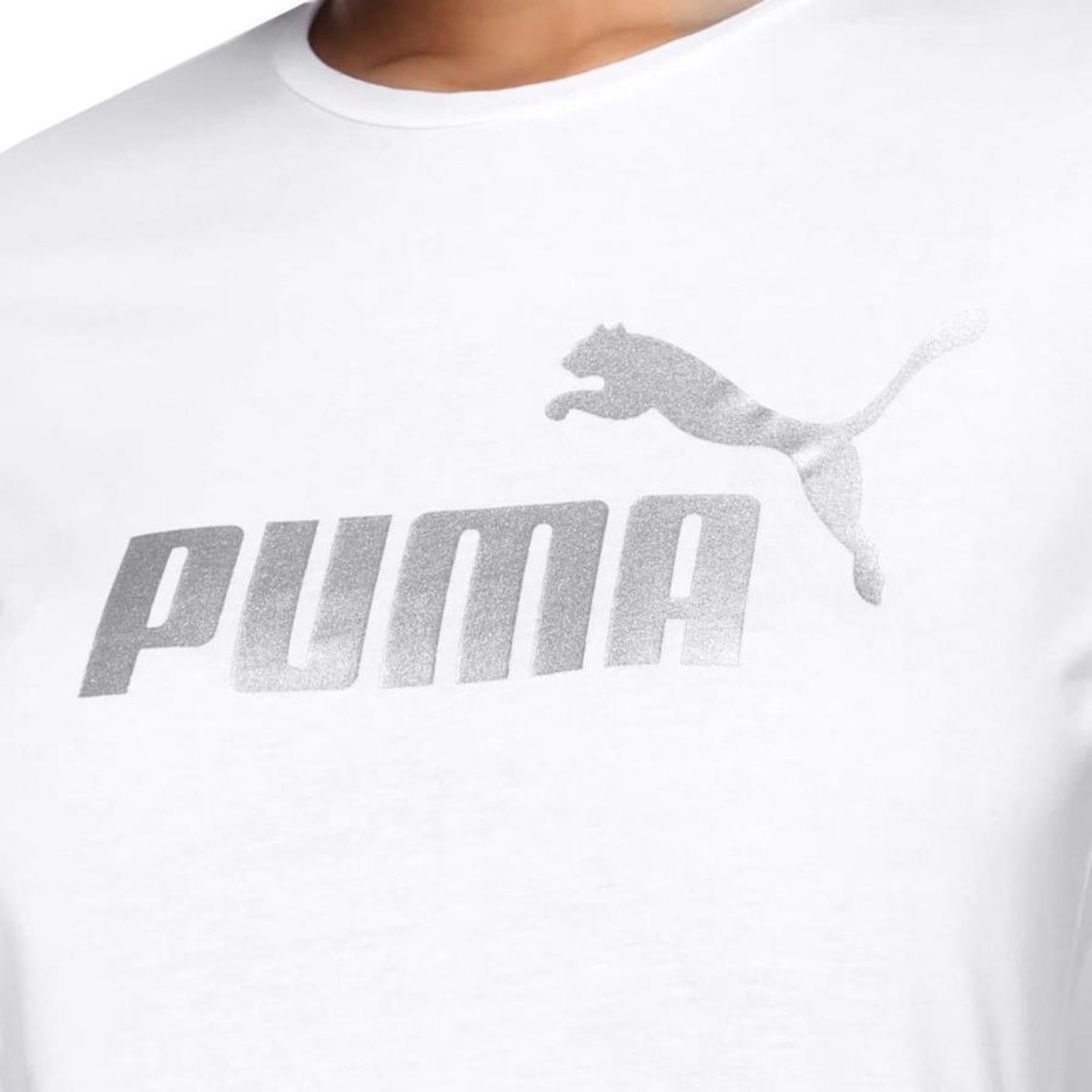 Camiseta Puma Essentials Metallic Logo - Feminina - Foto 5