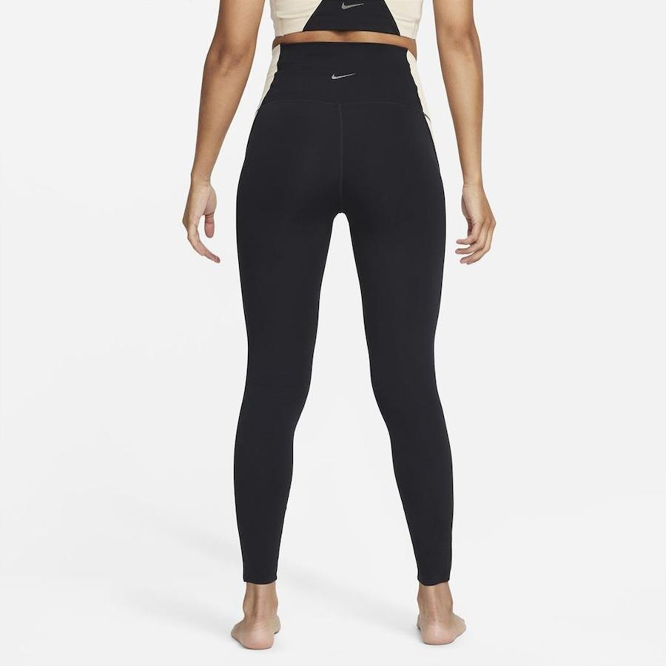 Regata Nike Yoga Luxe Feminina - Compre Agora