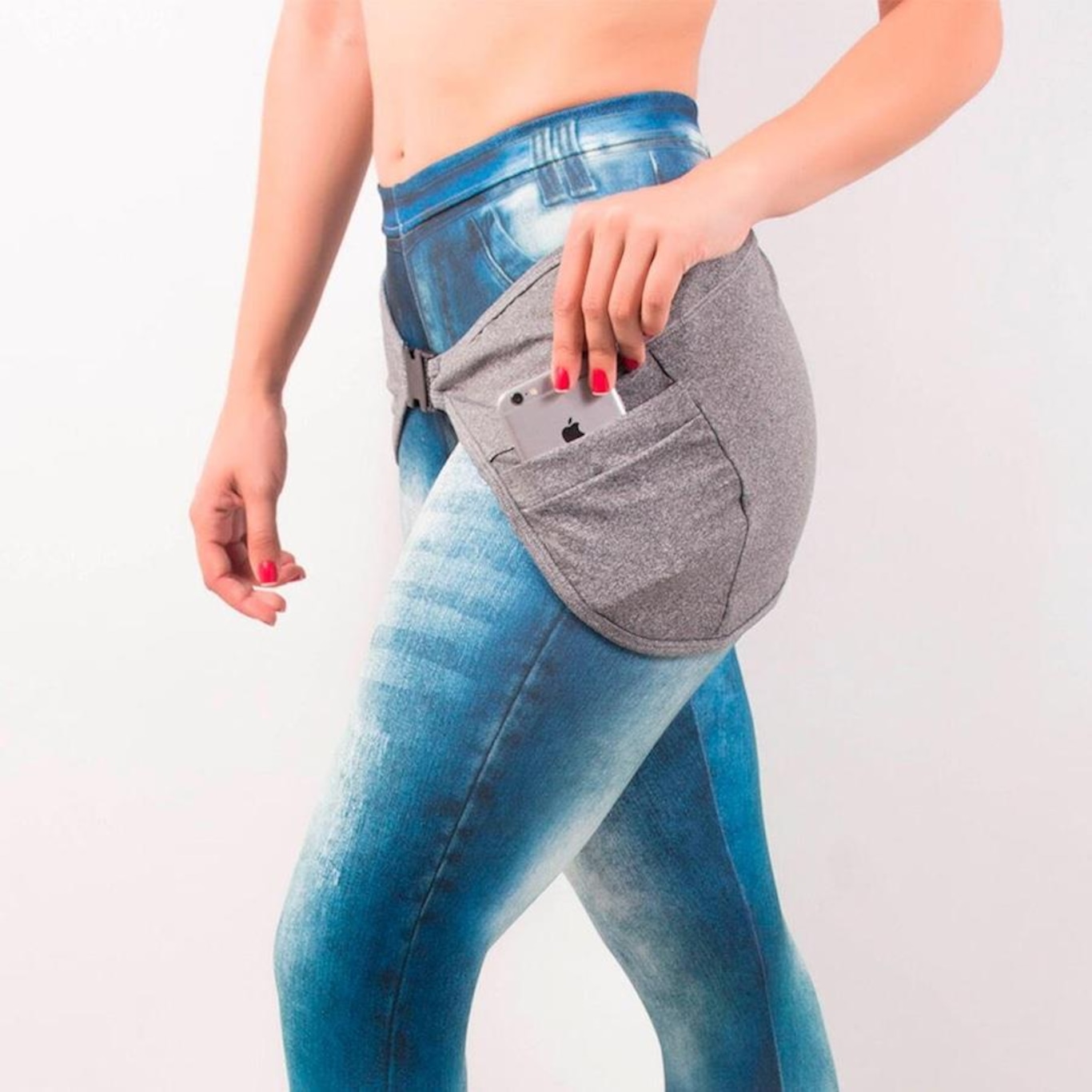 Tapa Bumbum Vekyo Fitness Bolso Liso e Fecho - Feminino - Foto 2