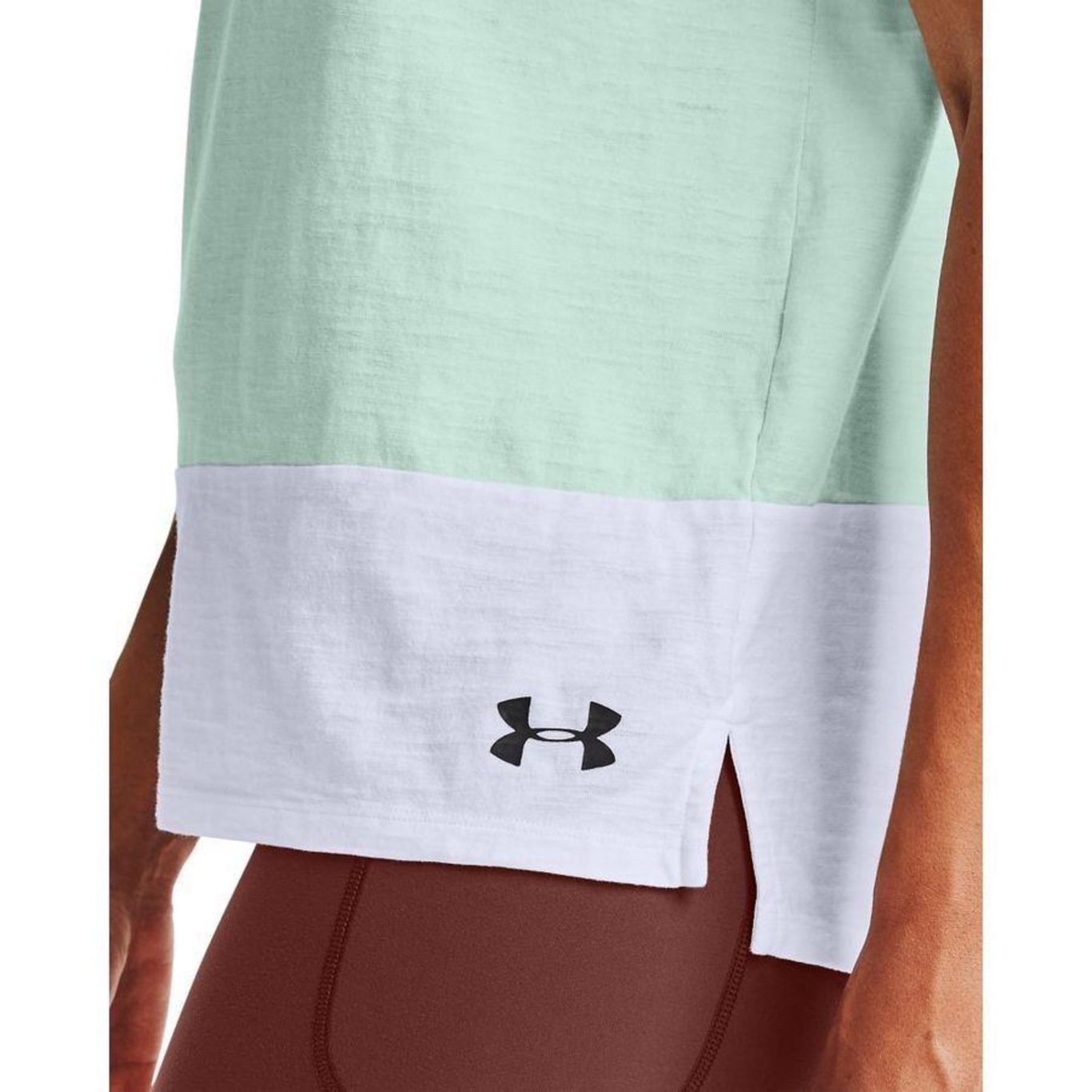 Camiseta Under Armour Charged Cotton - Feminina - Foto 4