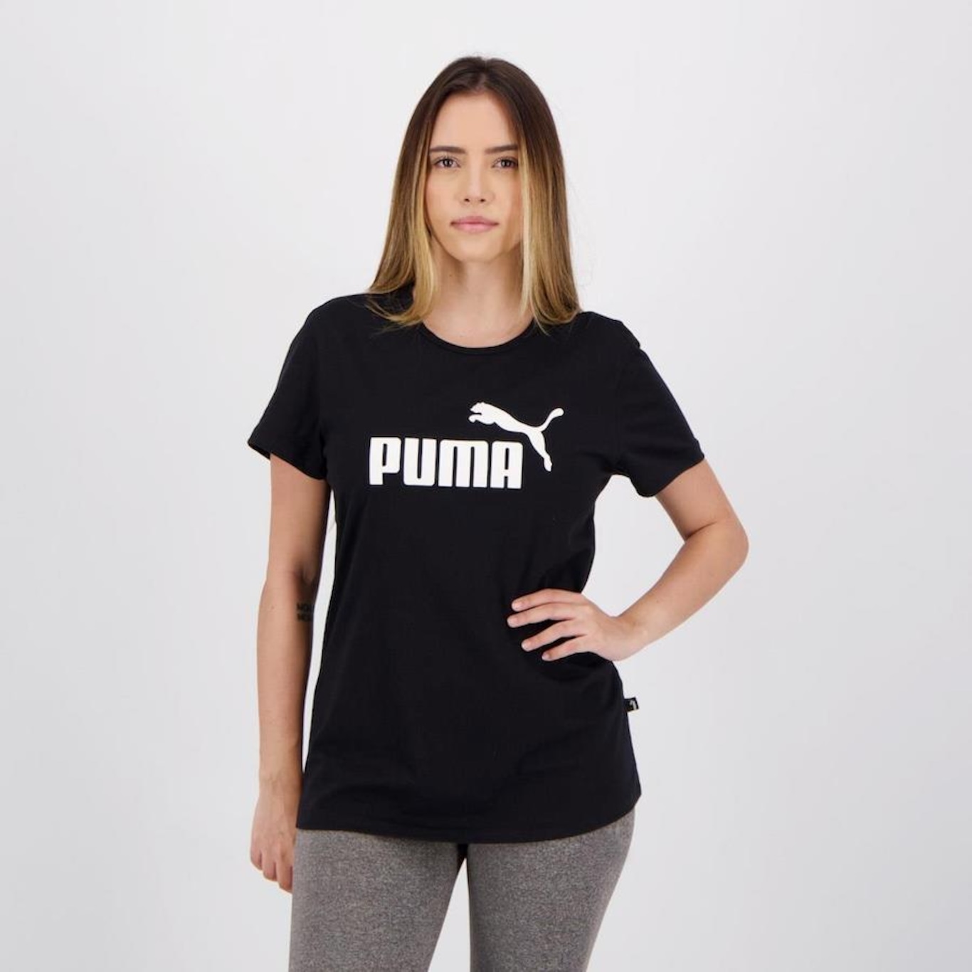 Camiseta Puma Essentials Logo - Feminina em Promoção