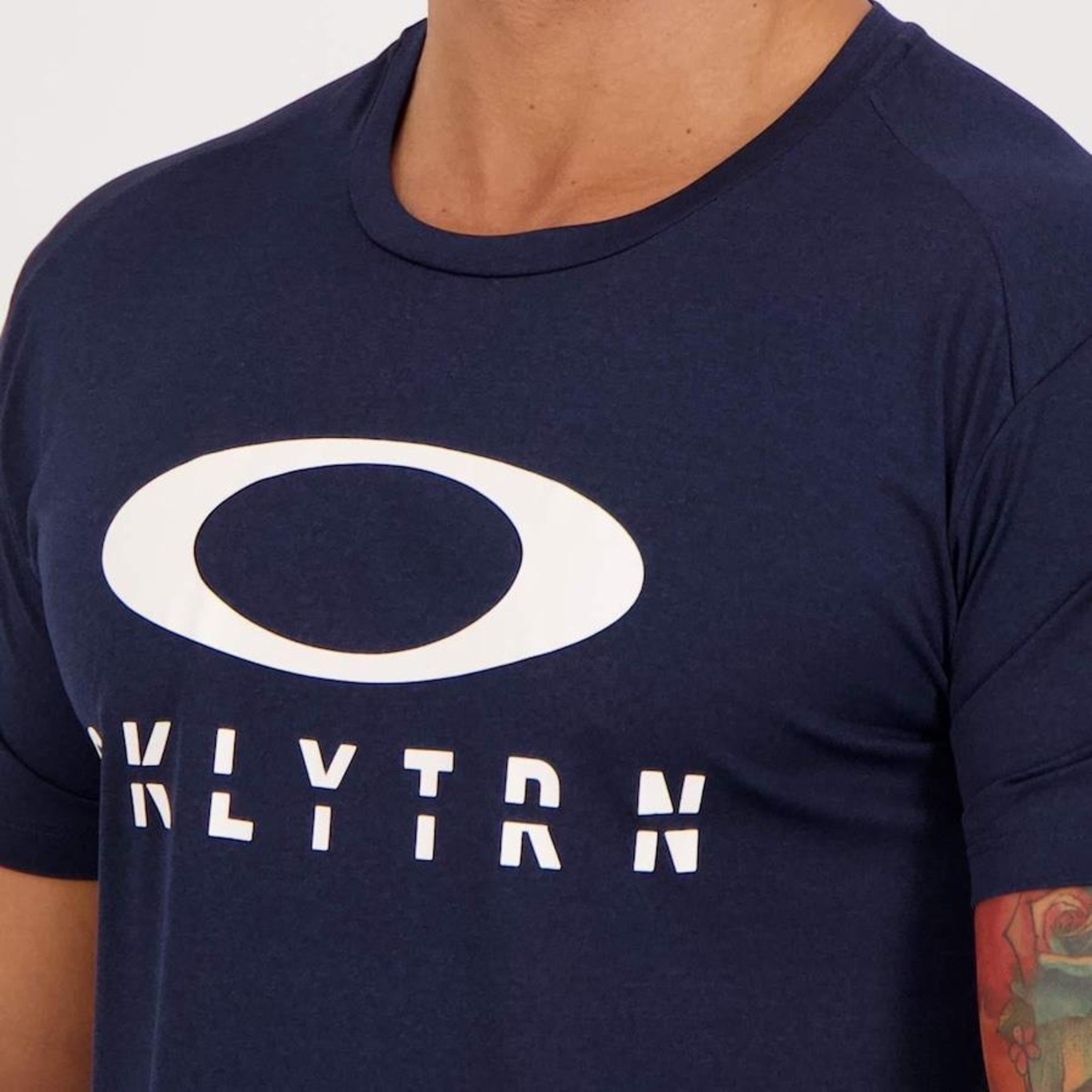 Camiseta Oakley TRN Logo SS Preta 