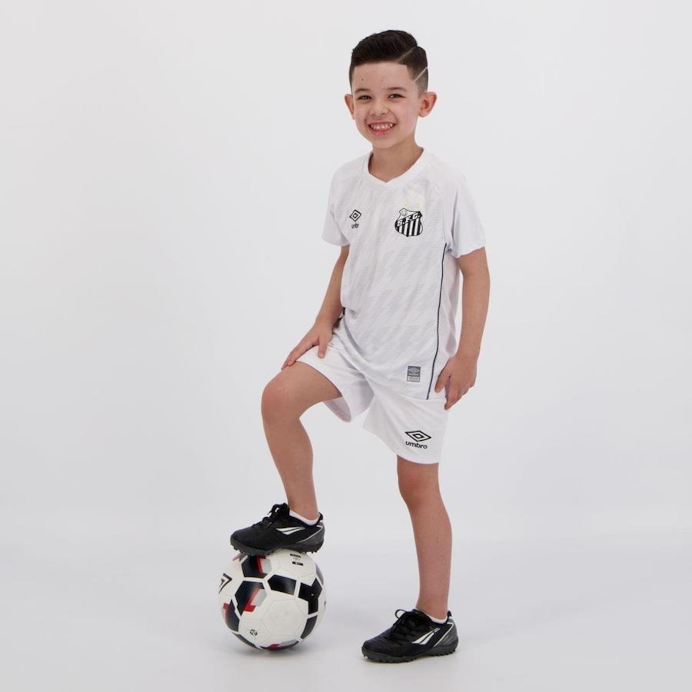 Kit de Uniforme do Santos Umbro I 2021 - Infantil - Foto 4