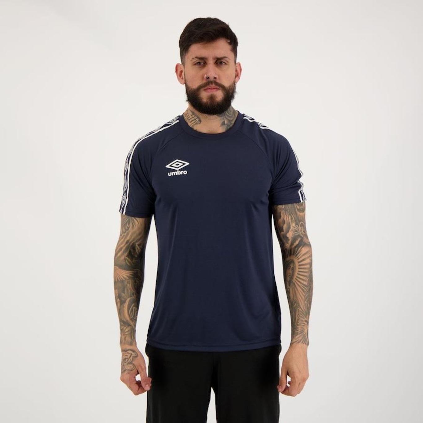 Camiseta Umbro Traditional Tape - Masculina - Foto 1