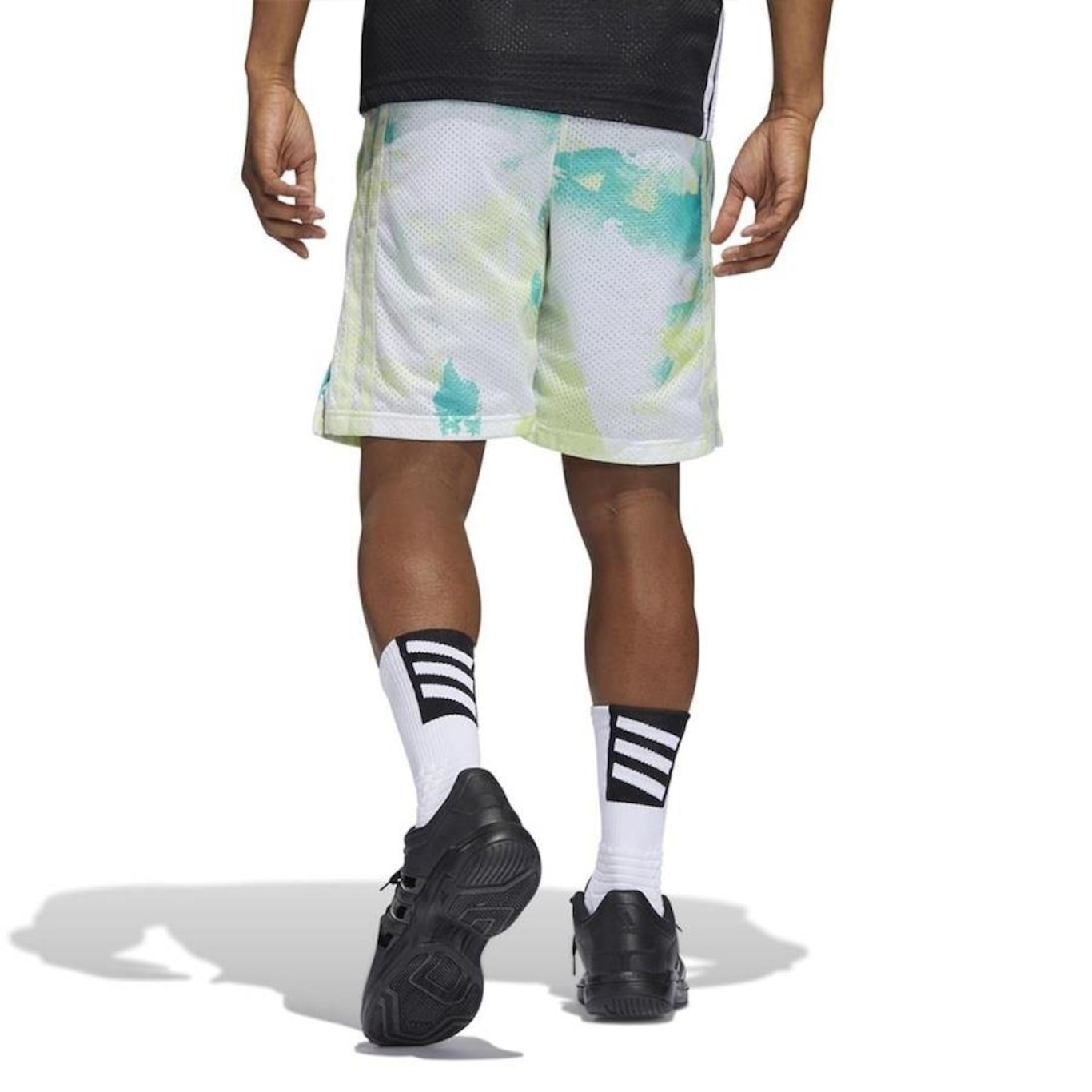 Short adidas Allover Print Basketball - Masculino - Foto 2