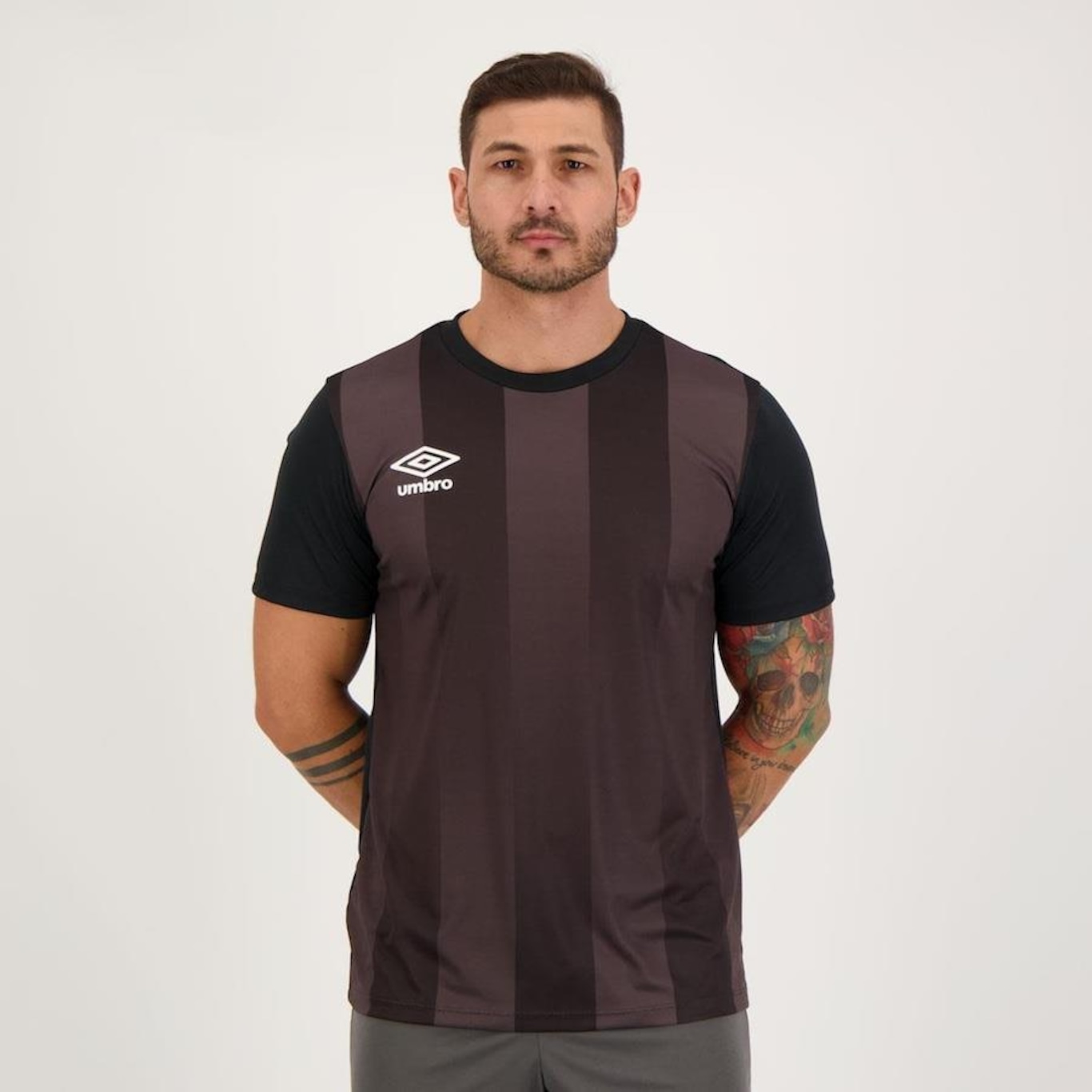 Camiseta Umbro Gridlines - Masculina - Foto 1