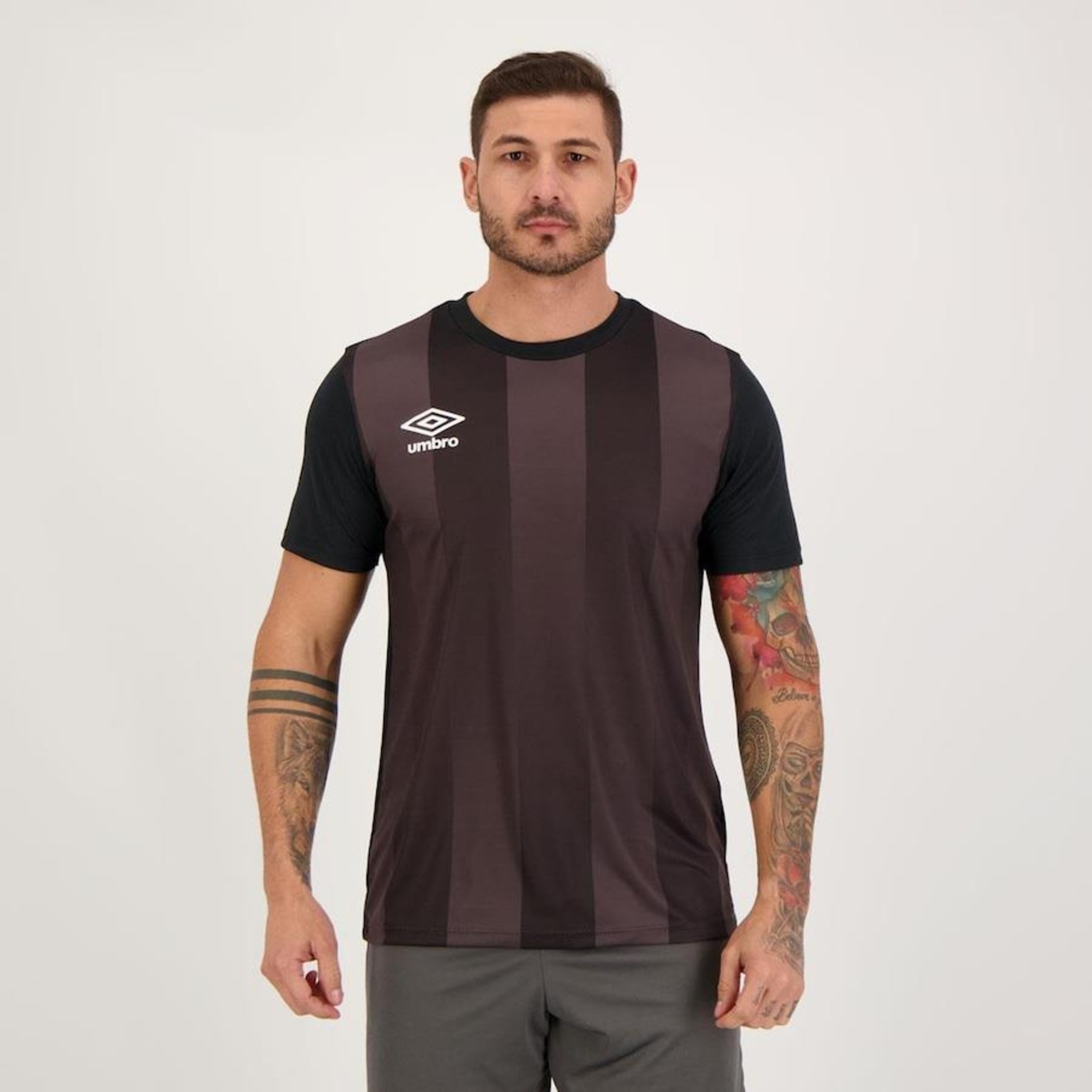 Camiseta Umbro Gridlines - Masculina - Foto 5