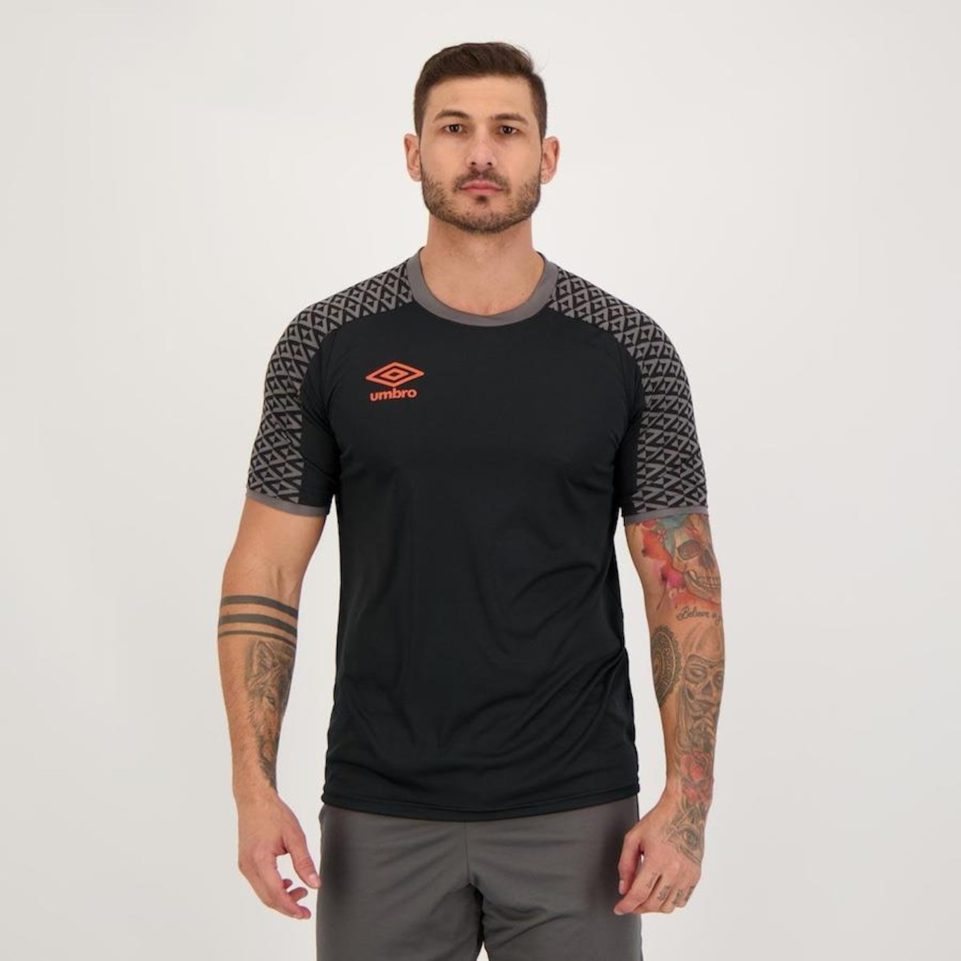 Camiseta Umbro Pro 5 - Masculina - Foto 1