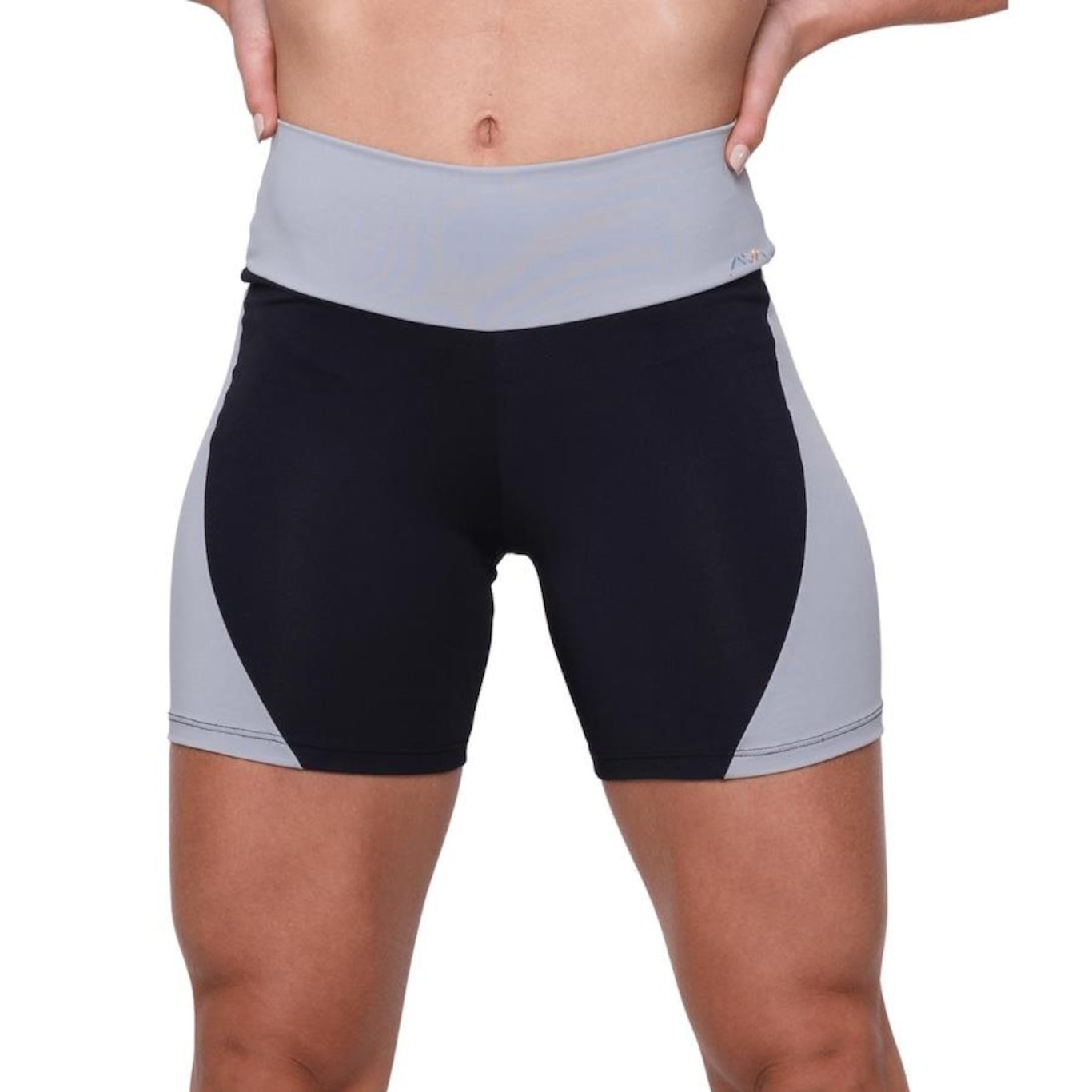 Short AVA Fitness Wear com Recorte - Feminino - Foto 1