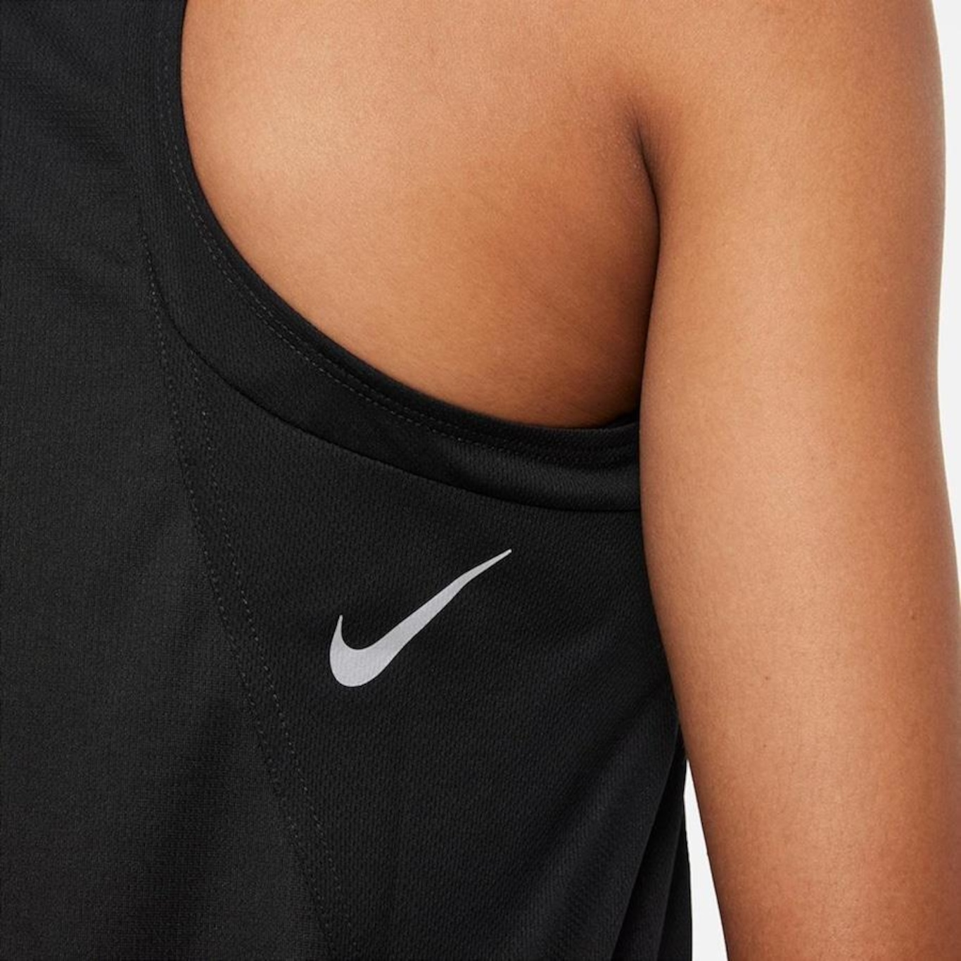 Camiseta Regata Nike Dri-FIT Race - Feminina - Foto 4