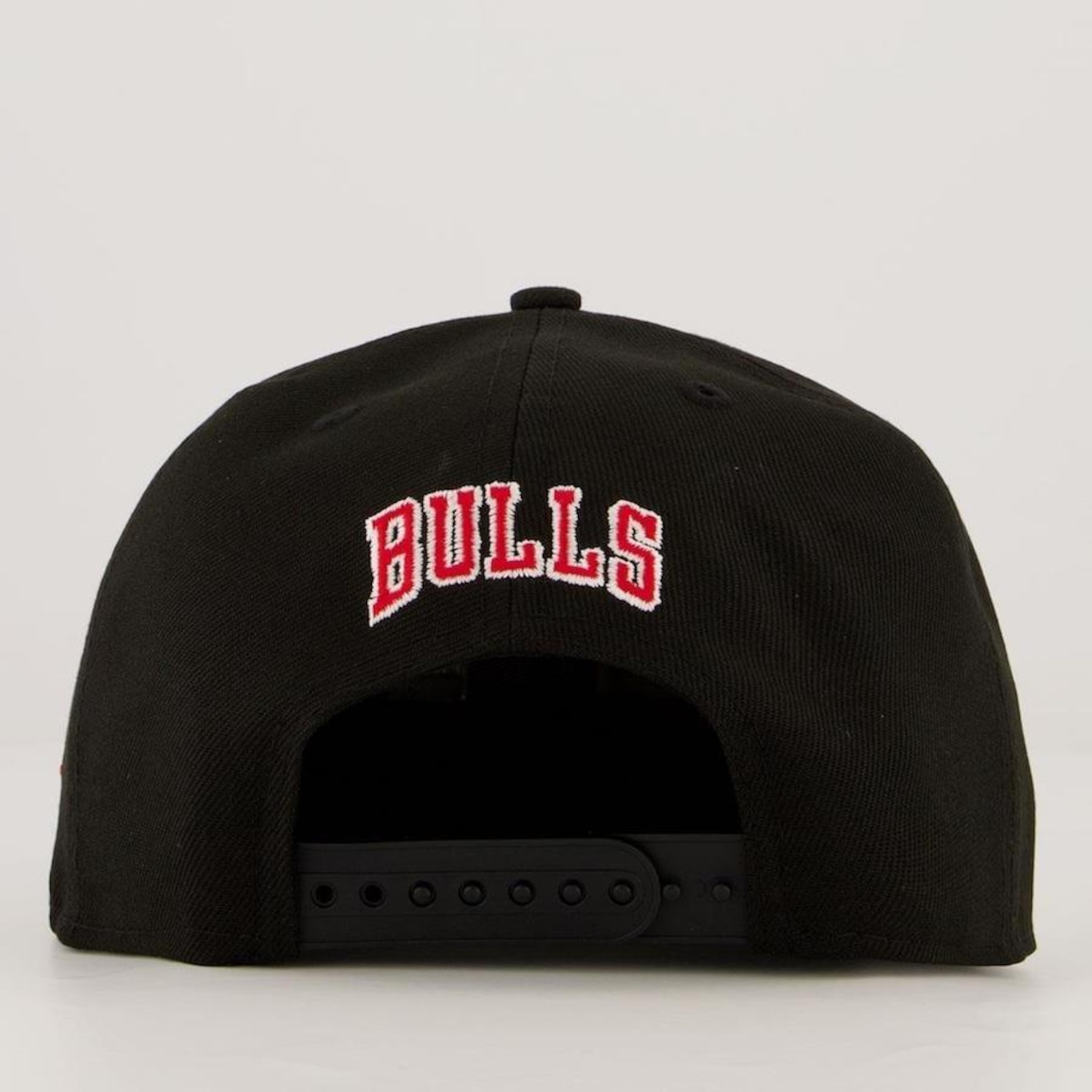 Boné Aba Reta New Era NBA Chicago Bulls 950 Escudo - Snapback - Adulto - Foto 2