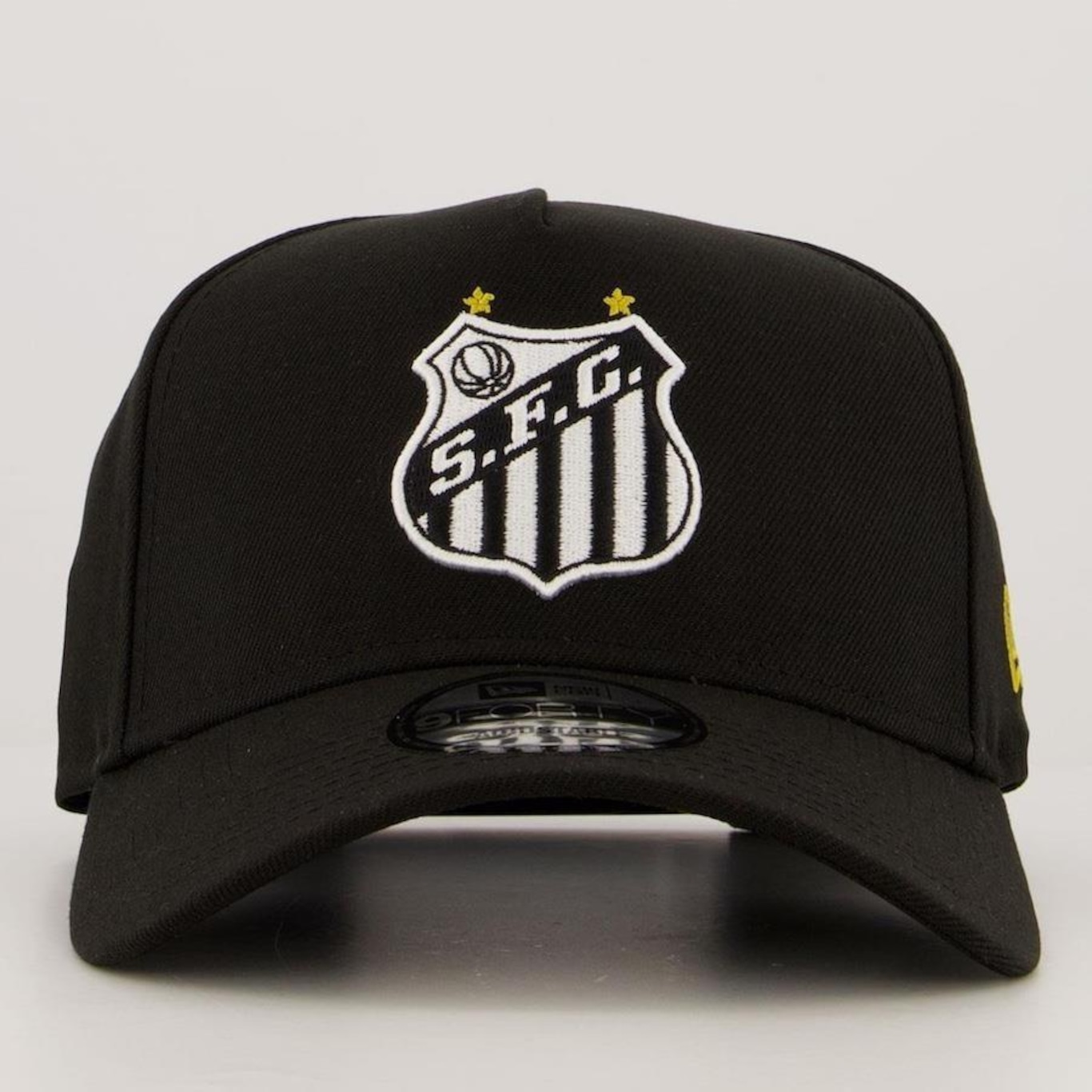 Boné Aba Curva New Era Santos 940 Escudo - Snapback - Adulto - Foto 2