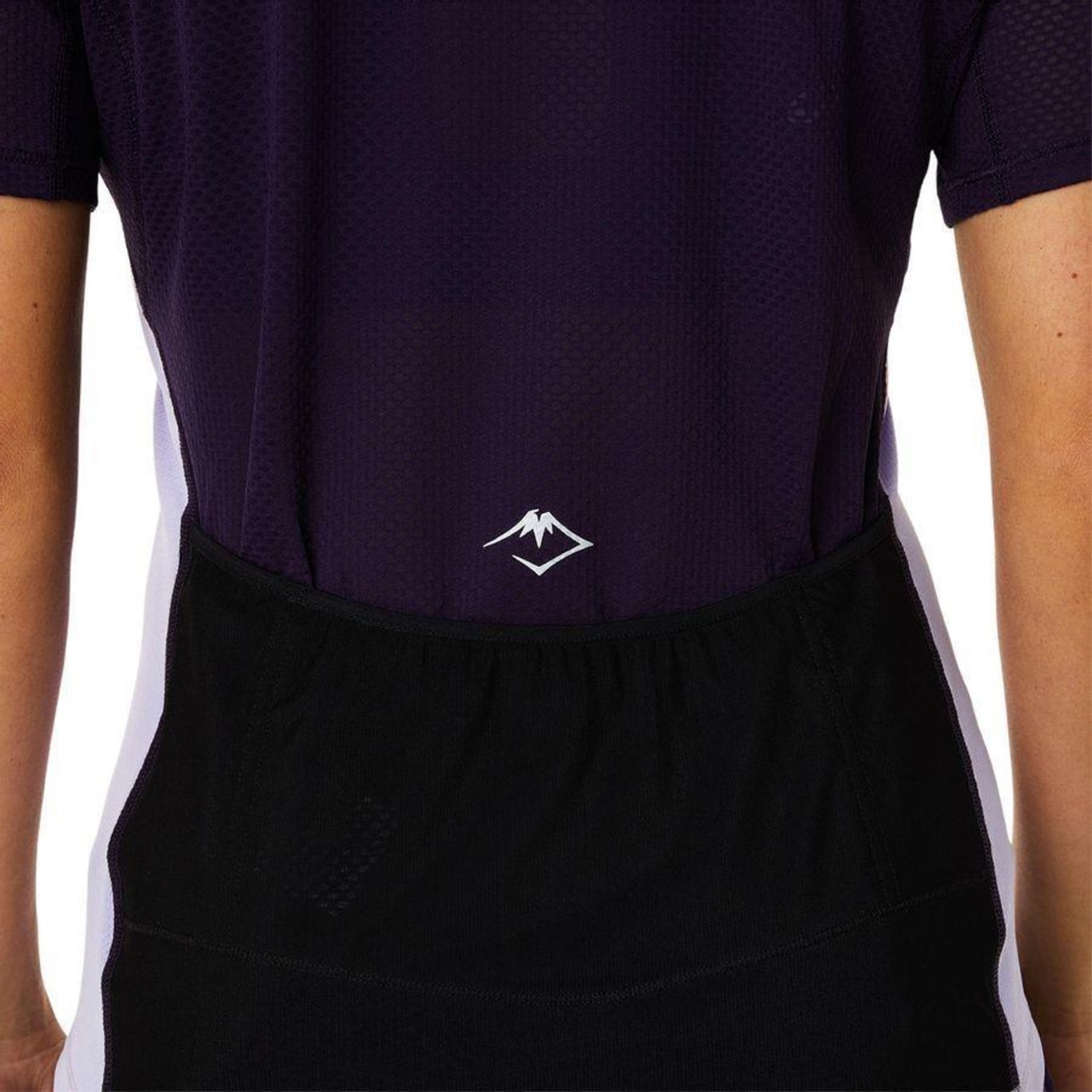 Camiseta Asics Fujitrail - Feminina - Foto 6