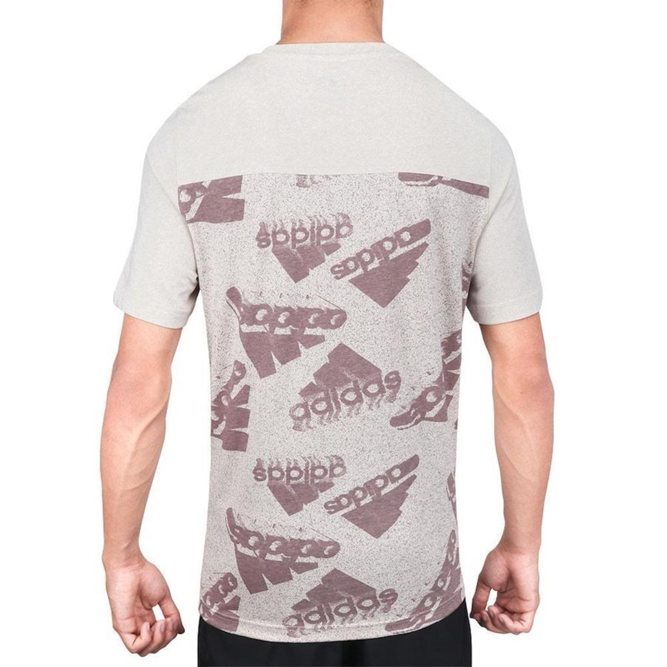 Camiseta adidas AOP Brand Love - Masculina - Foto 4