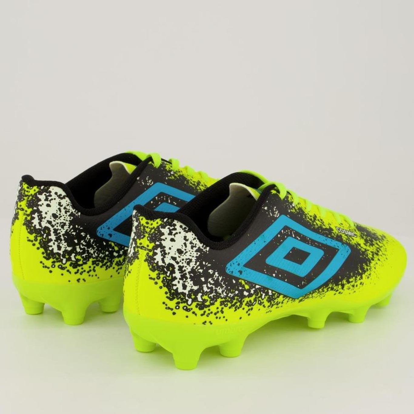 Chuteira Campo Umbro Cosmic - Adulto - Foto 3