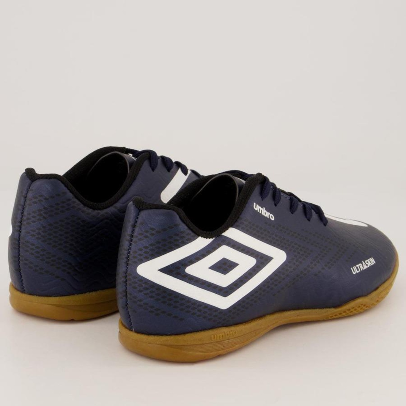 Chuteira de Futsal Umbro Ultraskin - Infantil - Foto 3