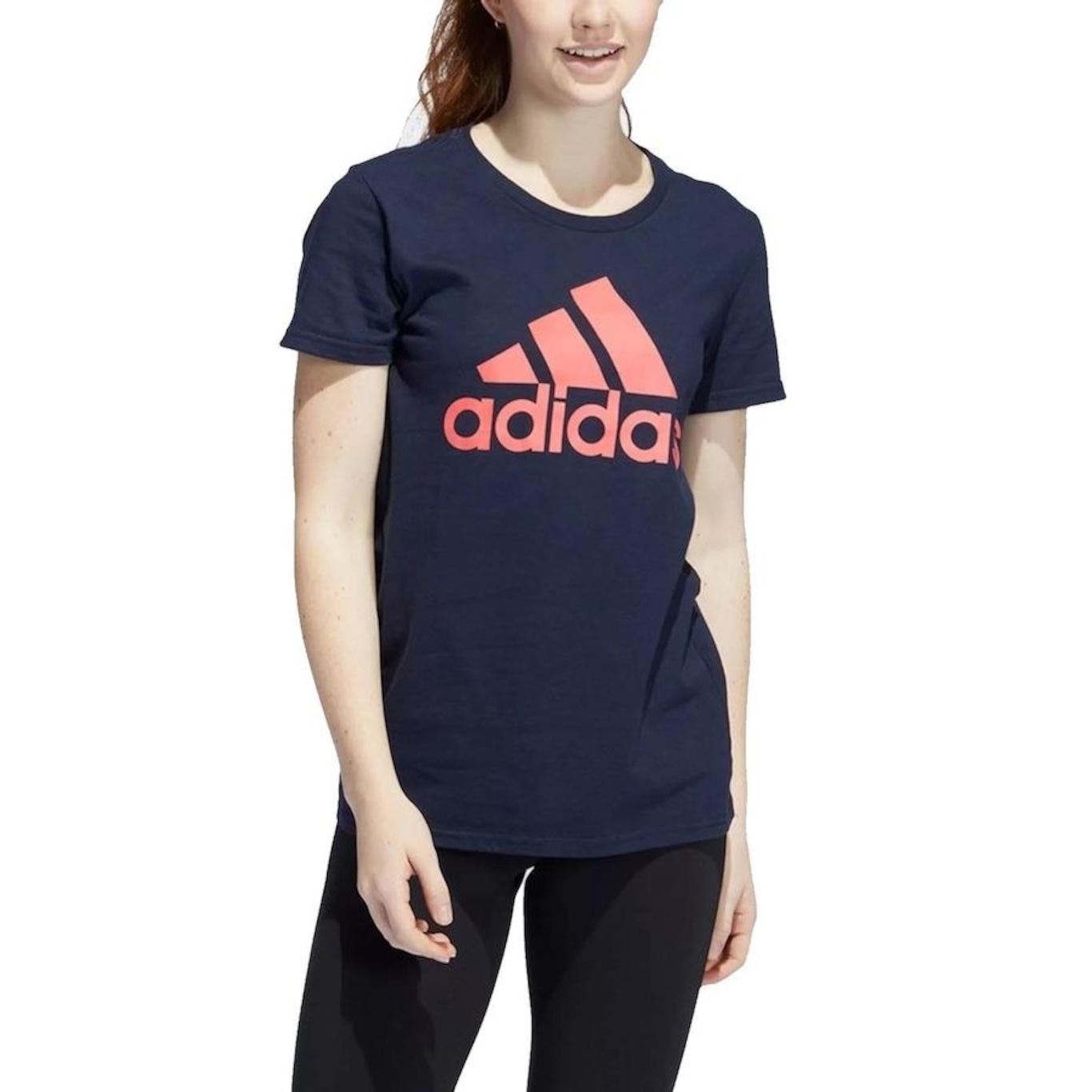 Camiseta adidas Basci Badge Of Sport - Feminina - Foto 2