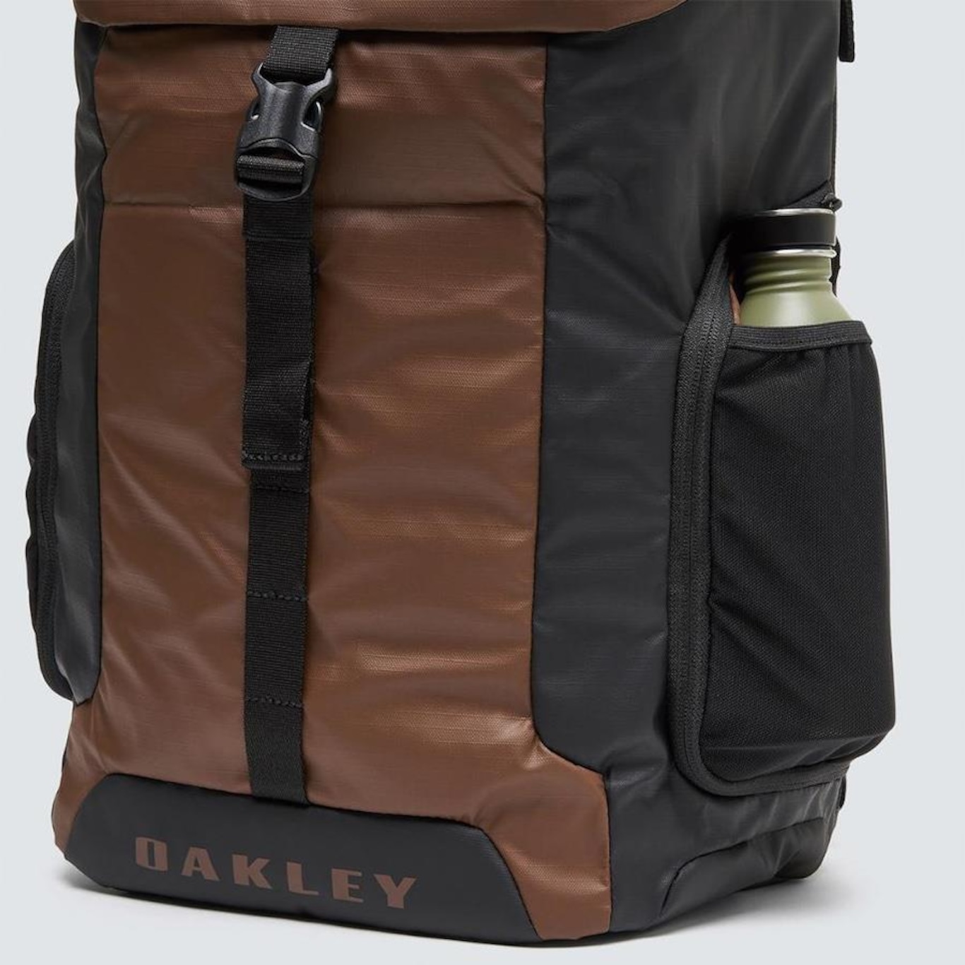 Mochila Oakley Road Trip RC Backpack - 26 Litros - Foto 4