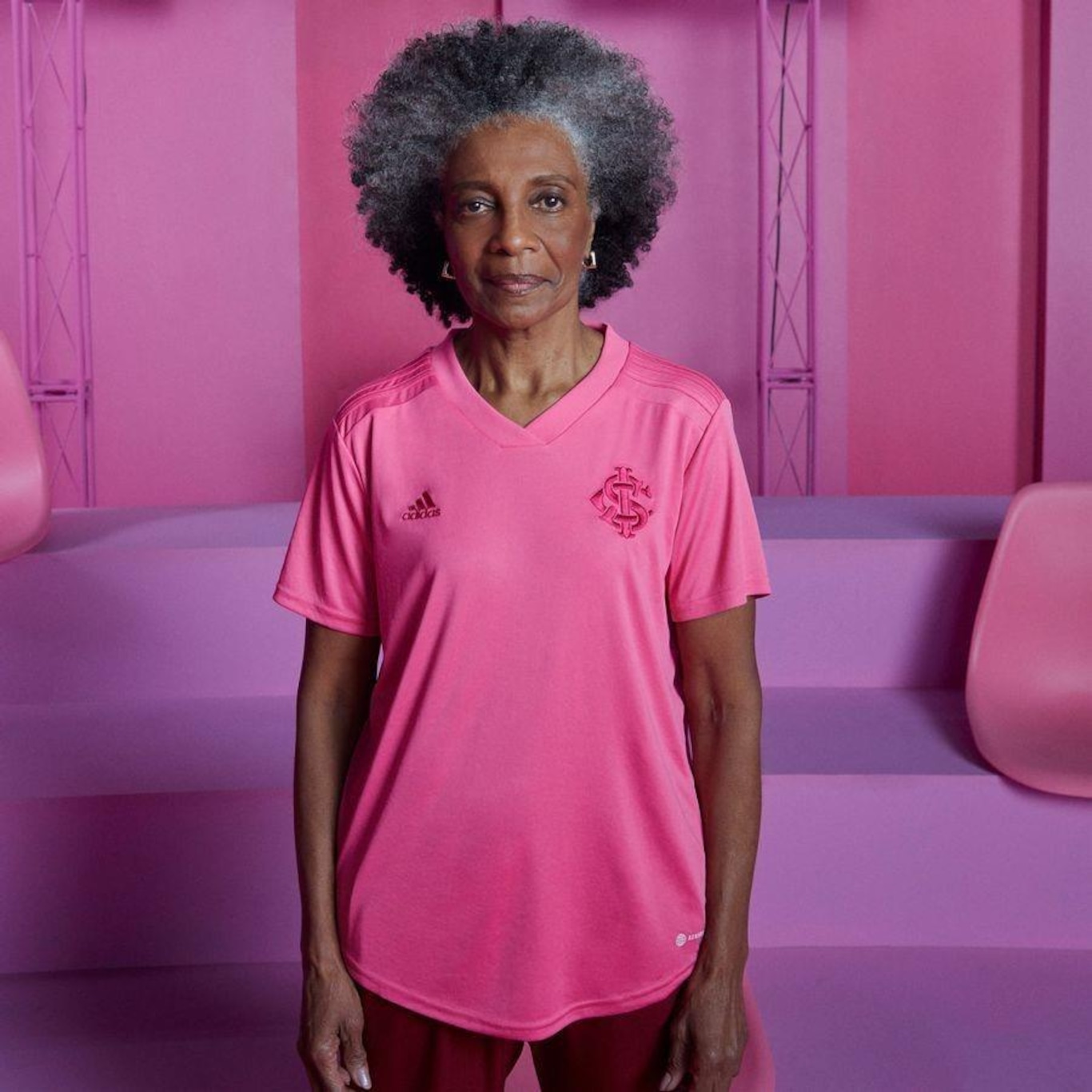 Kit Camisa Adidas Internacional Outubro Rosa 2022 Feminina + Camisa  Internacional Feminina Vermelha 