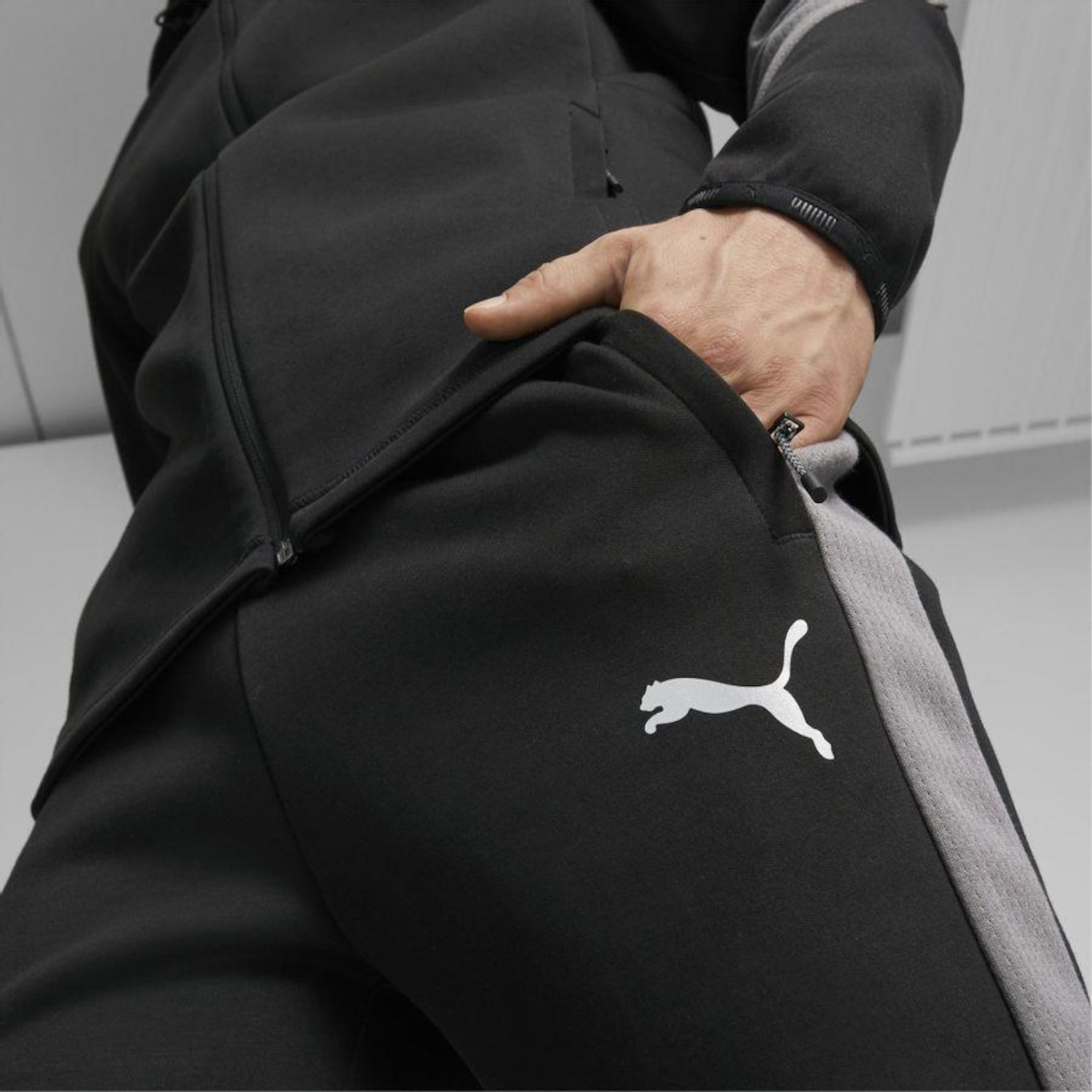 Calça Puma Evostripe - Masculina - Foto 4