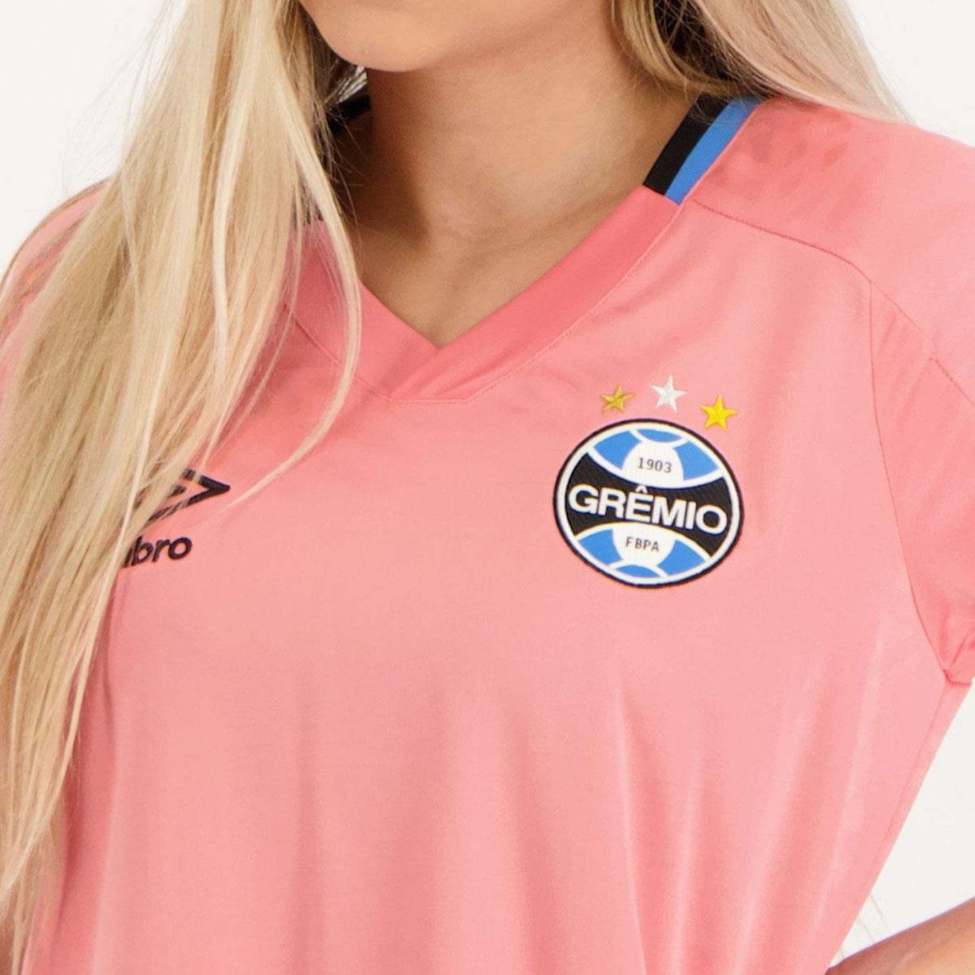 Camisa do Grêmio 2022 Umbro Outubro Rosa - Feminina - Foto 4