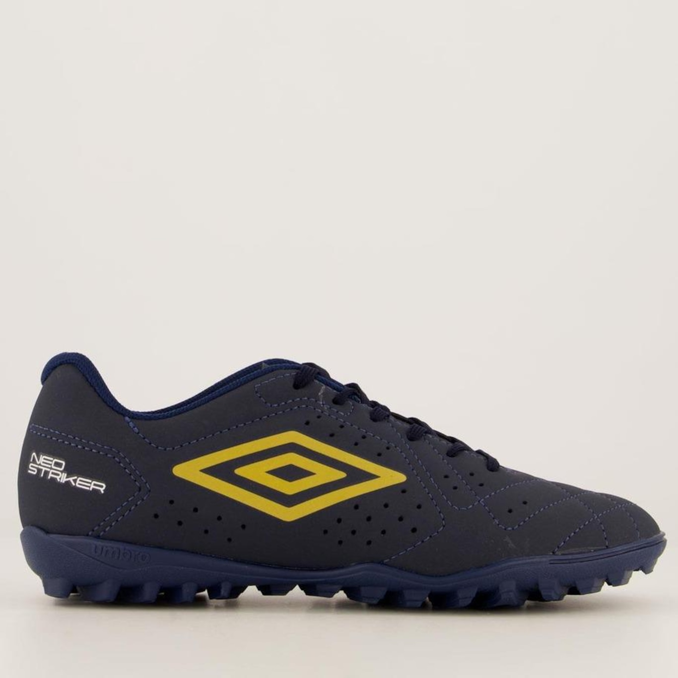 Chuteira Society Umbro Neo Striker - Adulto - Foto 1