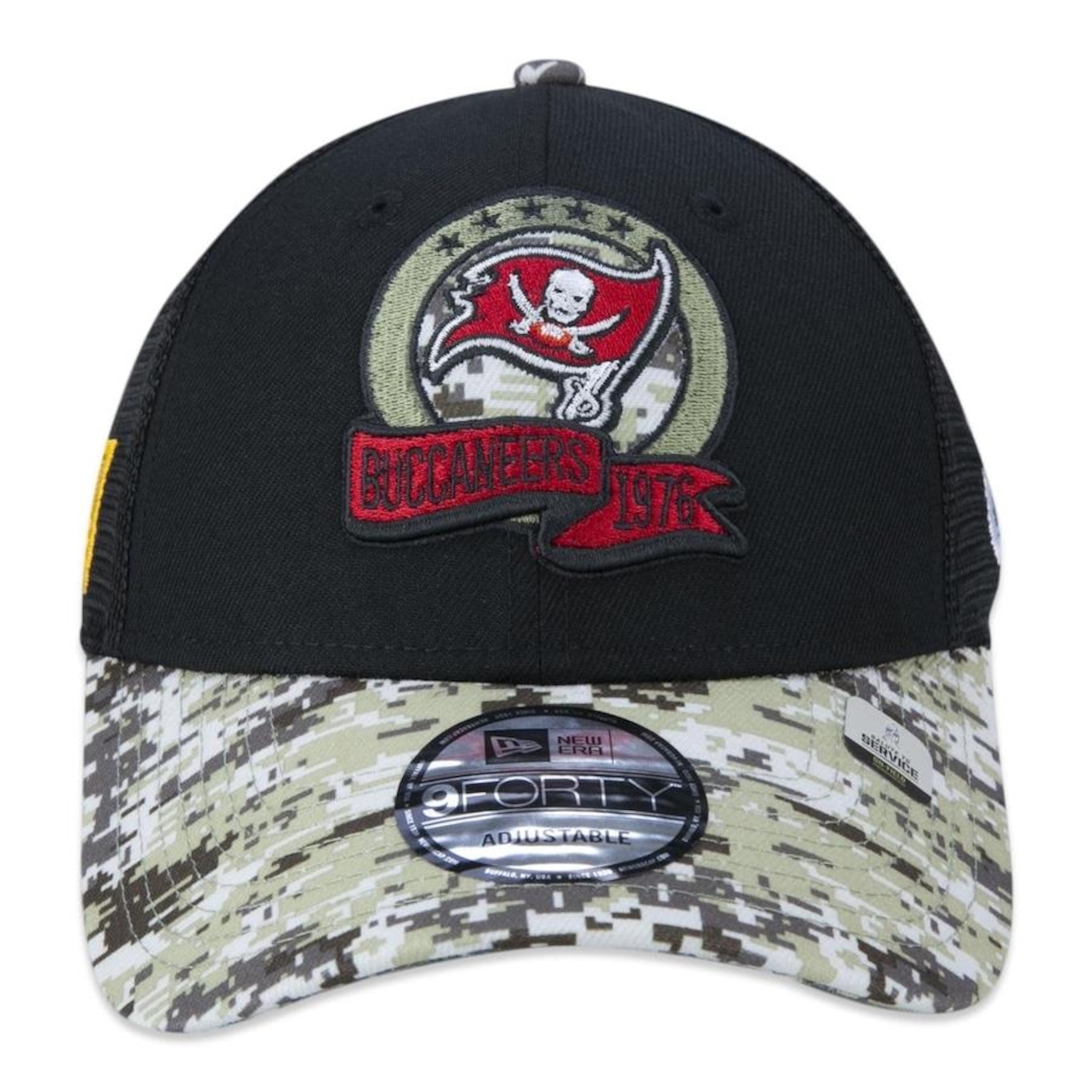 Boné Aba Curva New Era 9Forty Tampa Bay Buccaneers Salute To Service 2022 - Snapback - Trucker - Adulto - Foto 2