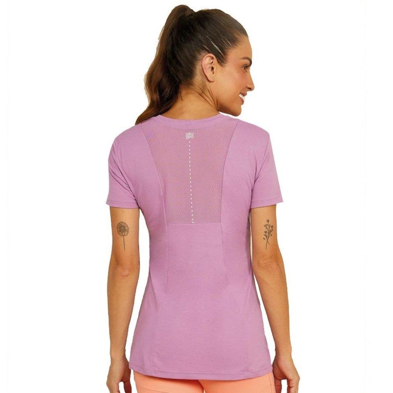 Camiseta Alto Giro Skin Fit - Feminina - Foto 2