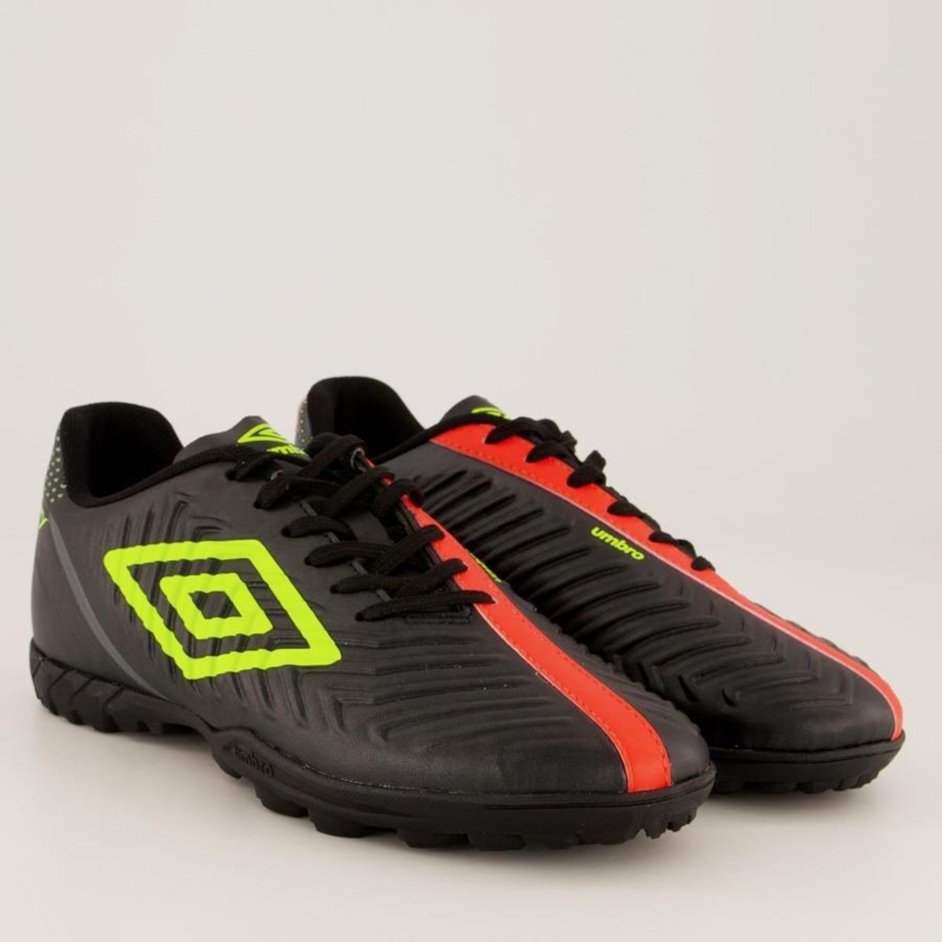 Chuteira Society Umbro Fifty IV - Adulto - Foto 2