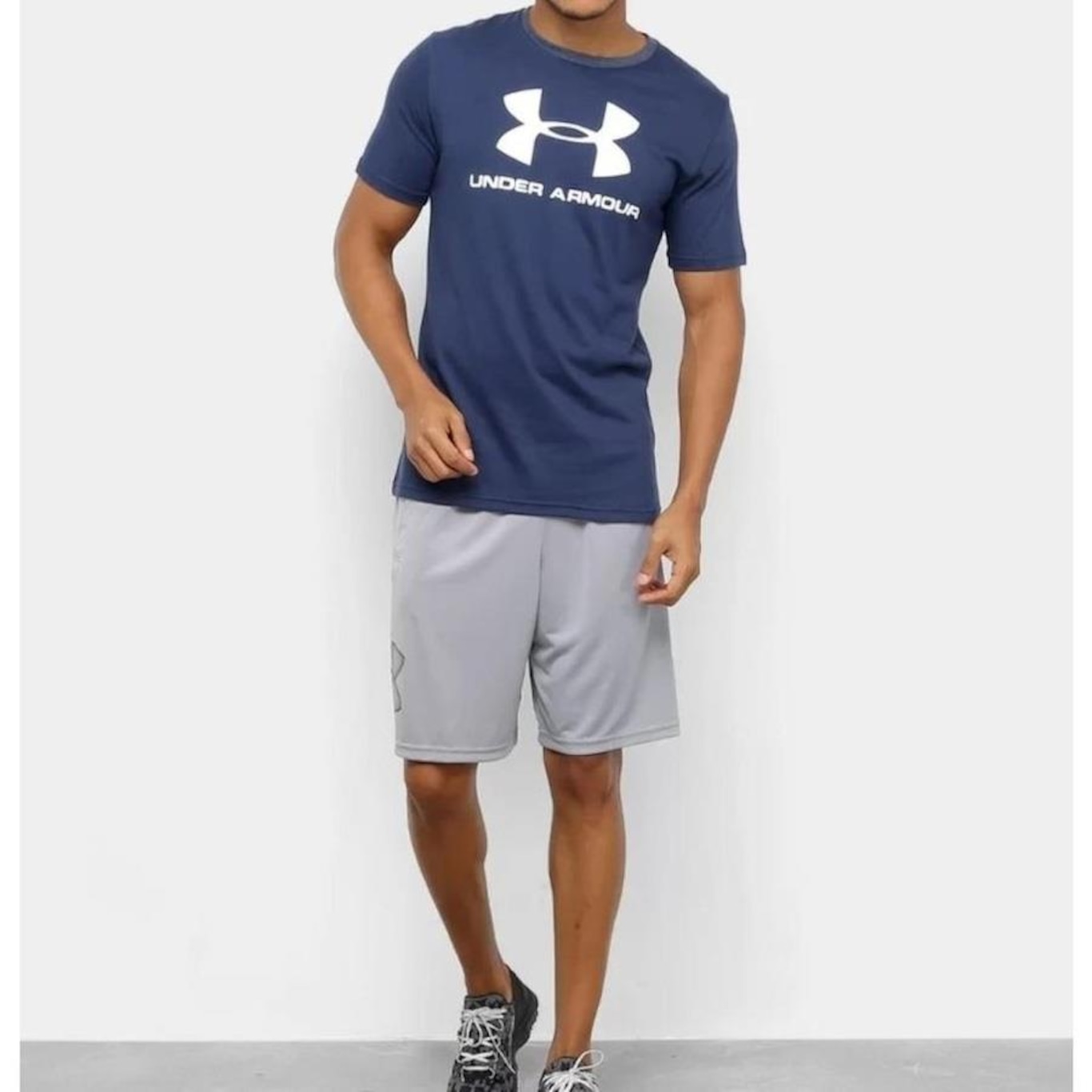 Camiseta Under Armour Sportstyle Logo - Masculina - Foto 3